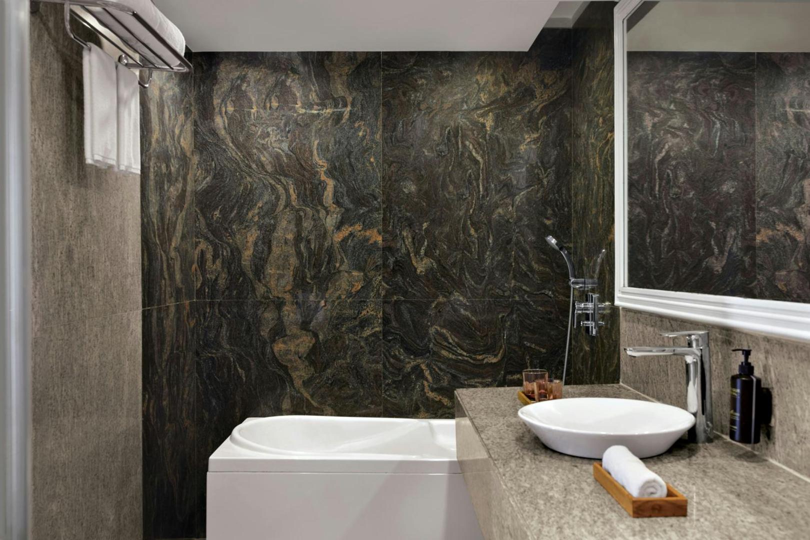 Amanora The Fern Pune Series by Marriott