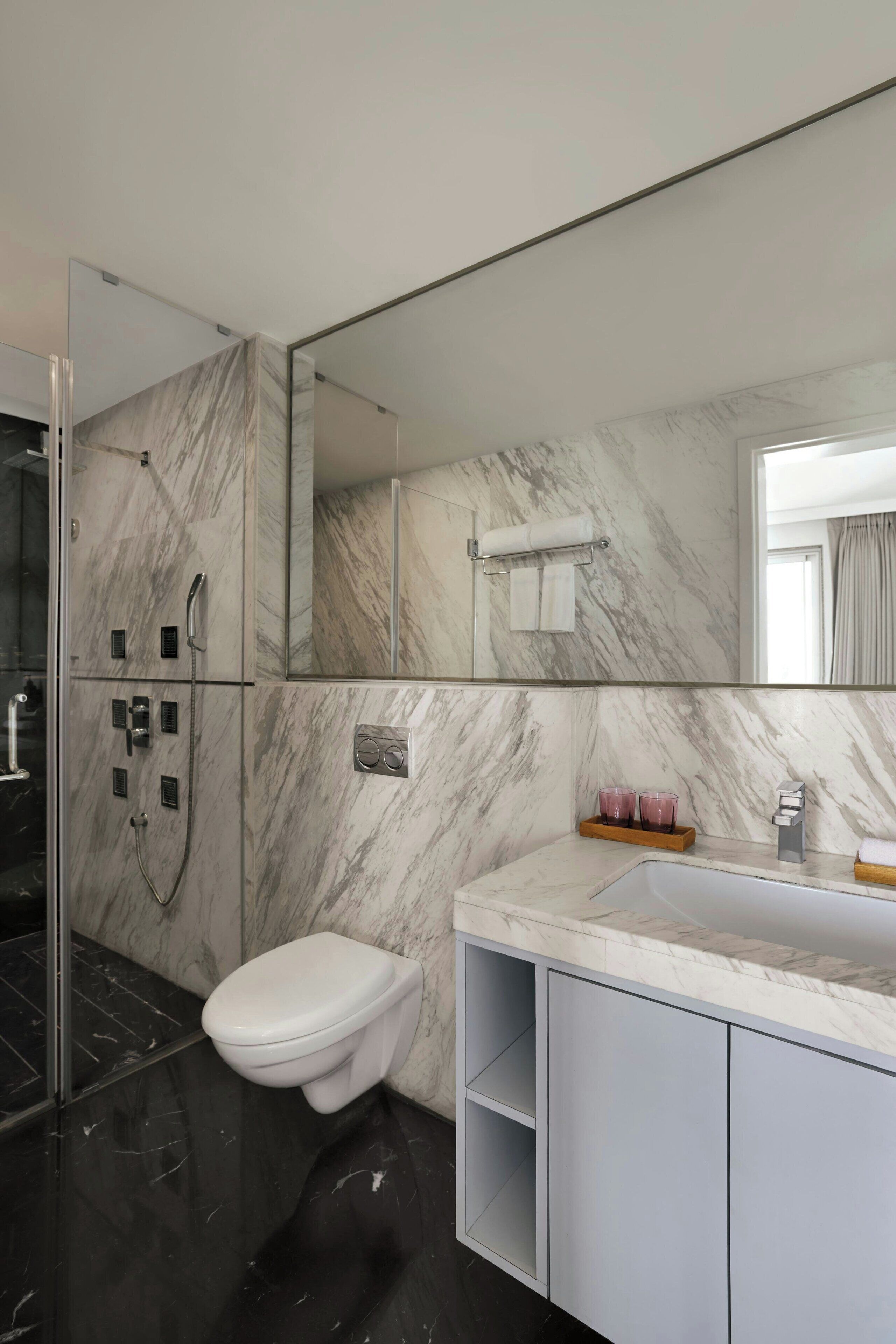 Amanora The Fern Pune Series by Marriott