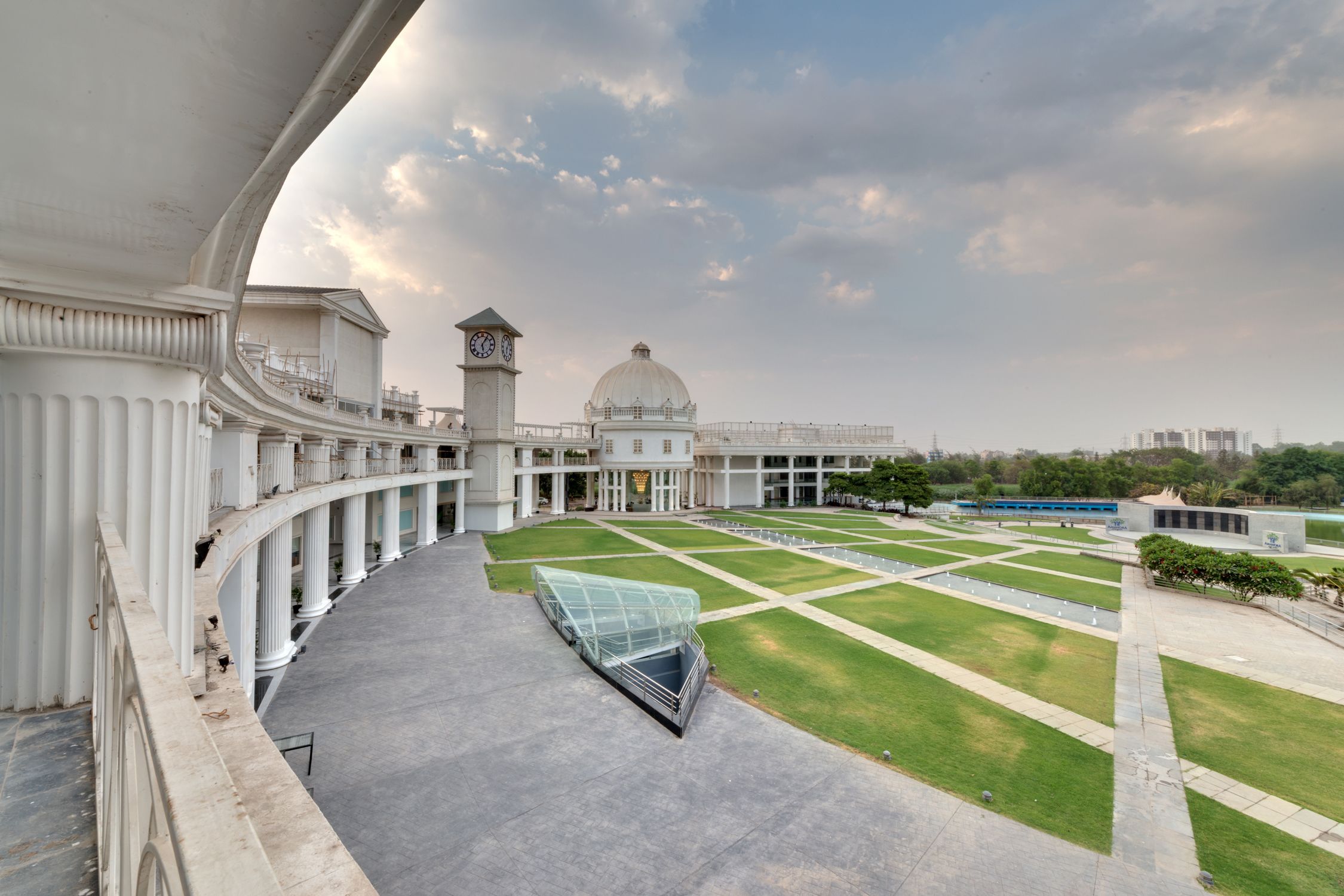 Amanora The Fern Pune Series by Marriott