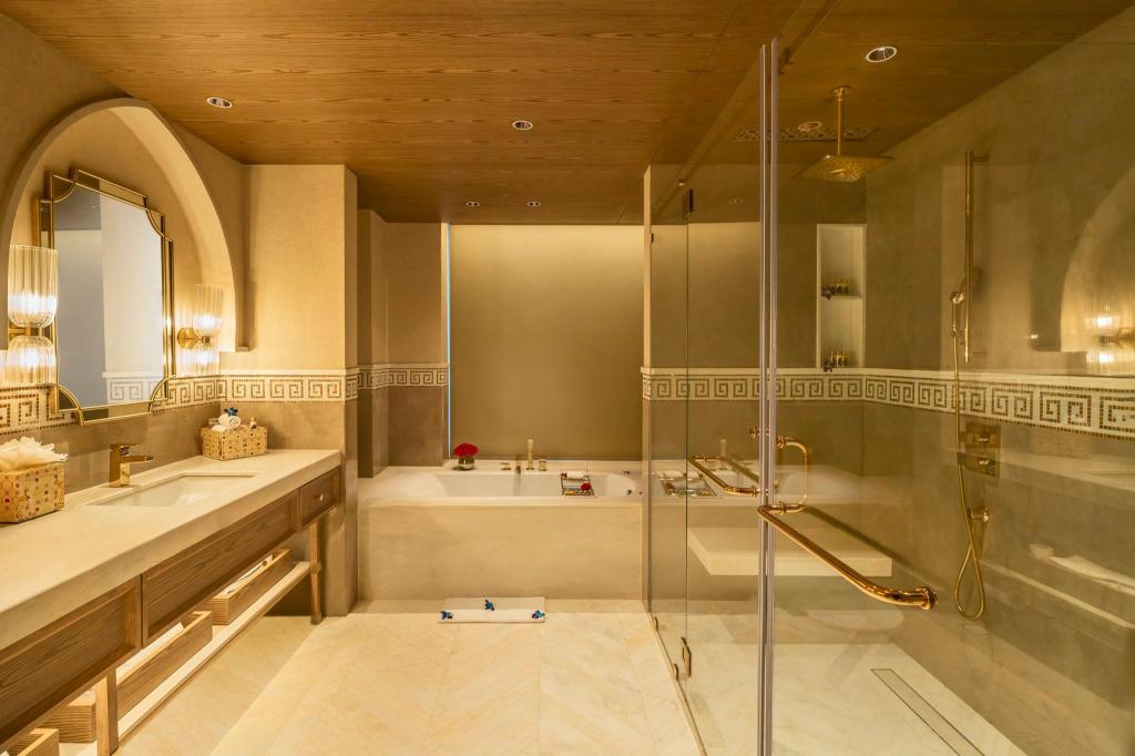 Taj Hotel & Convention Centre, Agra