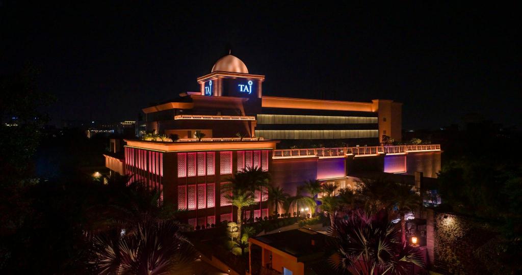 Taj Hotel & Convention Centre, Agra