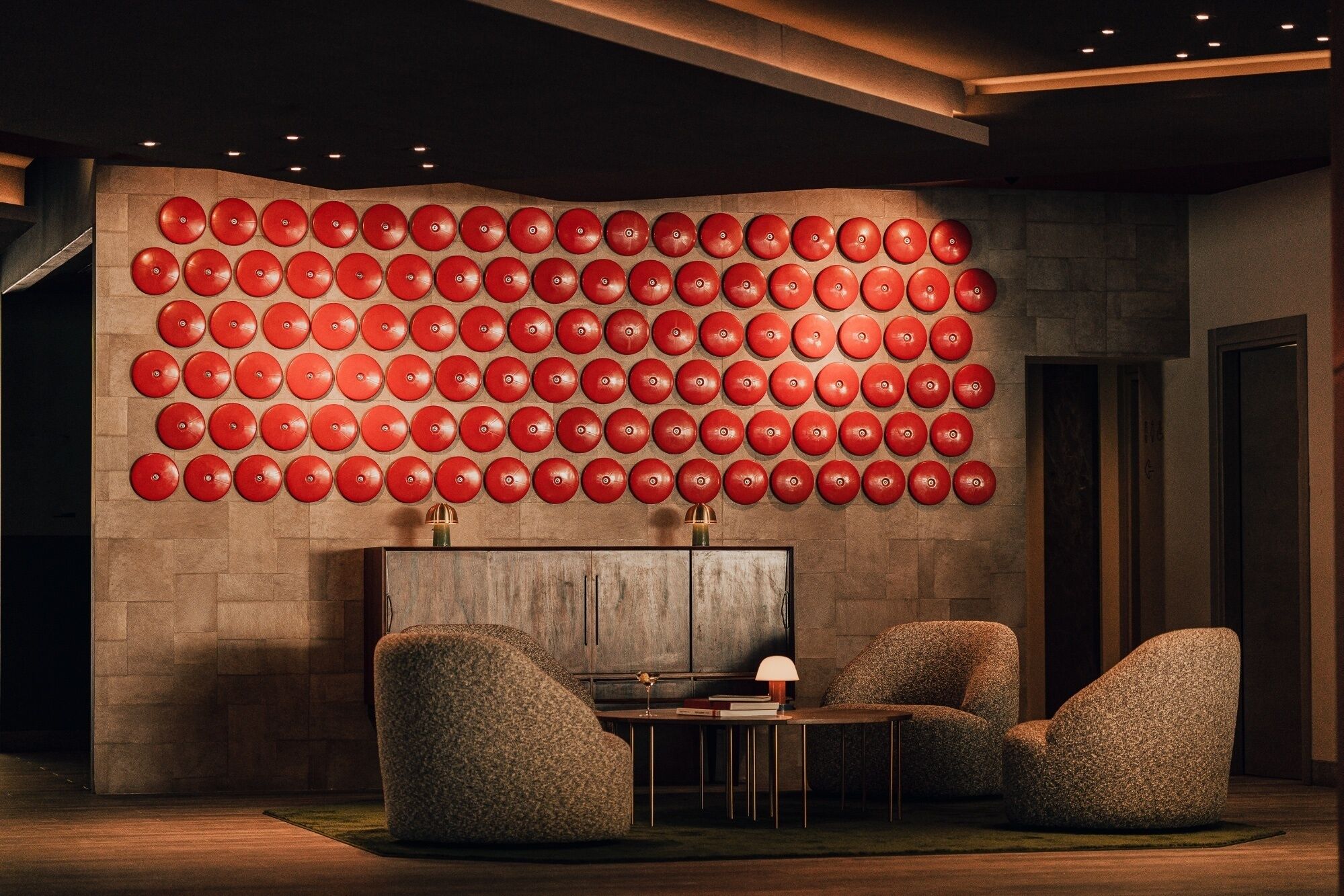 Aethos Monterosa Aethos Monterosa