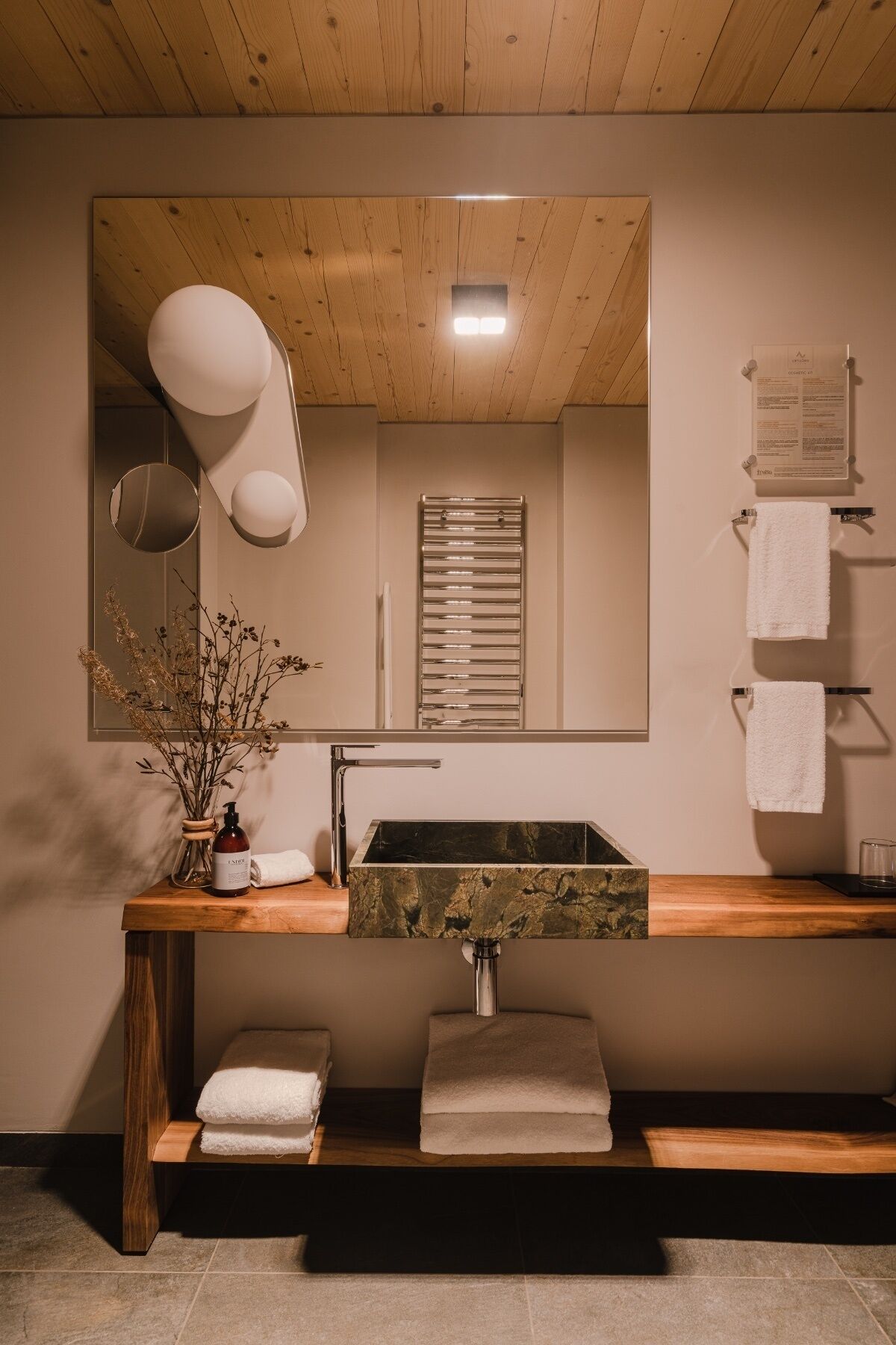 Aethos Monterosa Aethos Monterosa