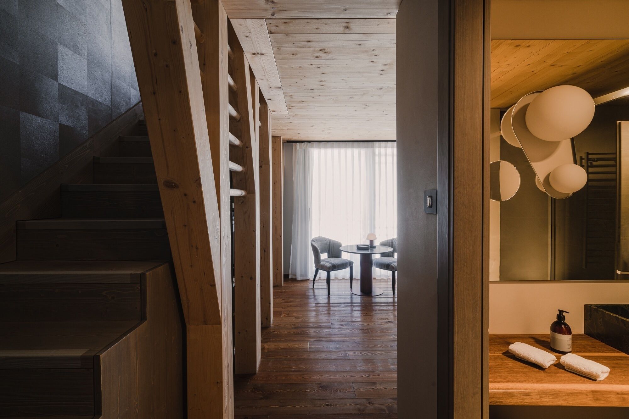 Aethos Monterosa Aethos Monterosa