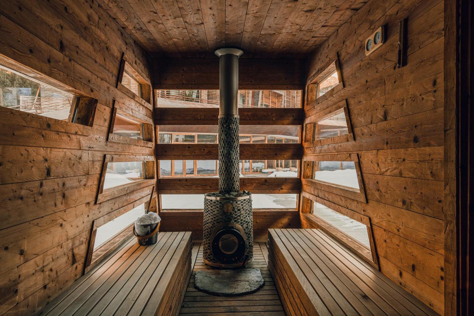 Aethos Monterosa Aethos Monterosa