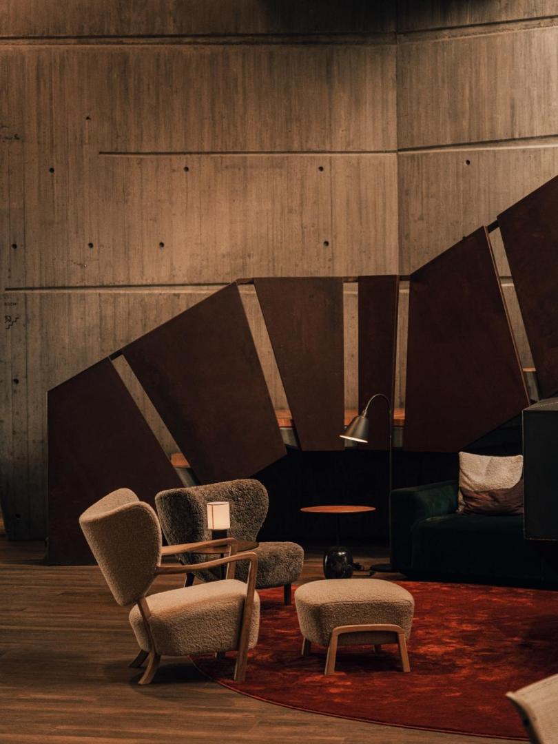 Aethos Monterosa Aethos Monterosa