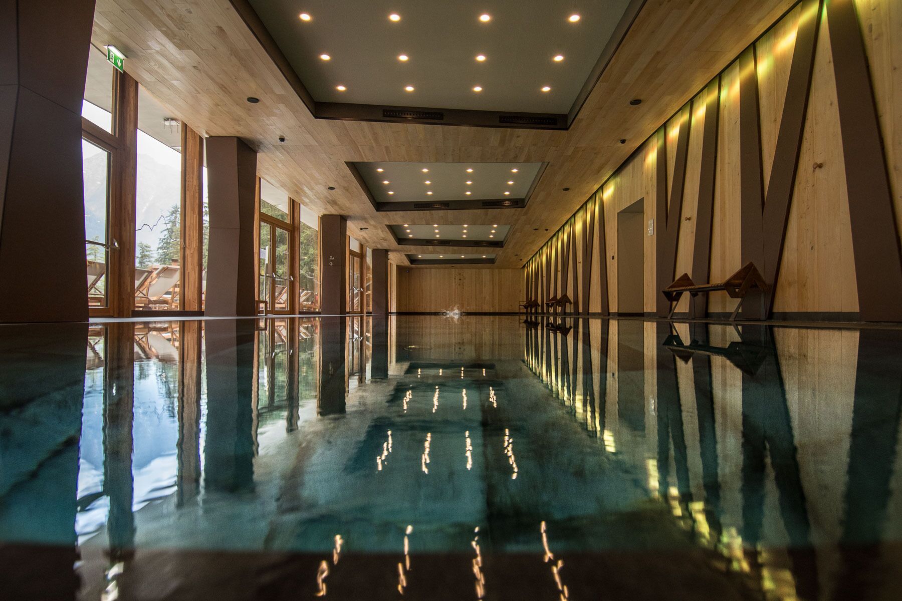 Aethos Monterosa Aethos Monterosa