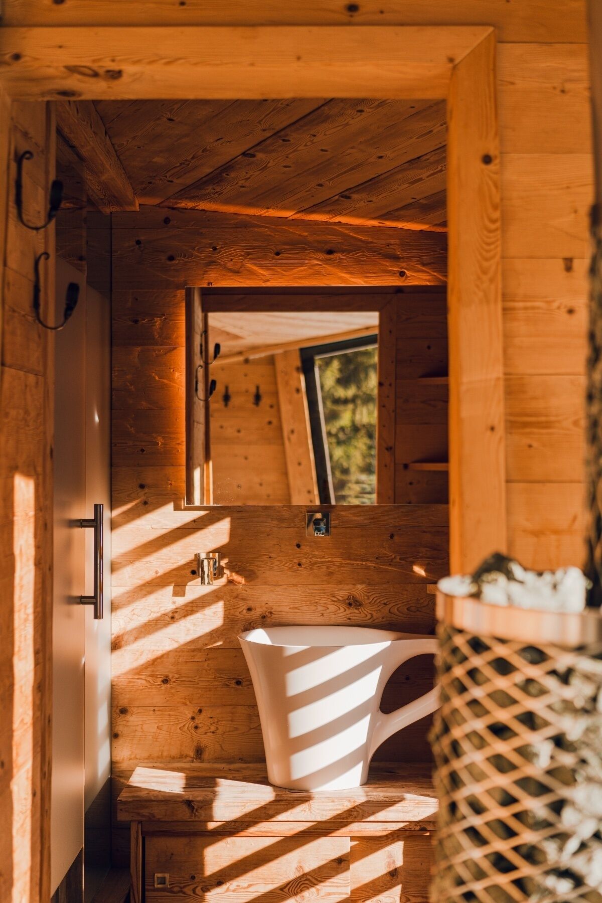 Aethos Monterosa Aethos Monterosa