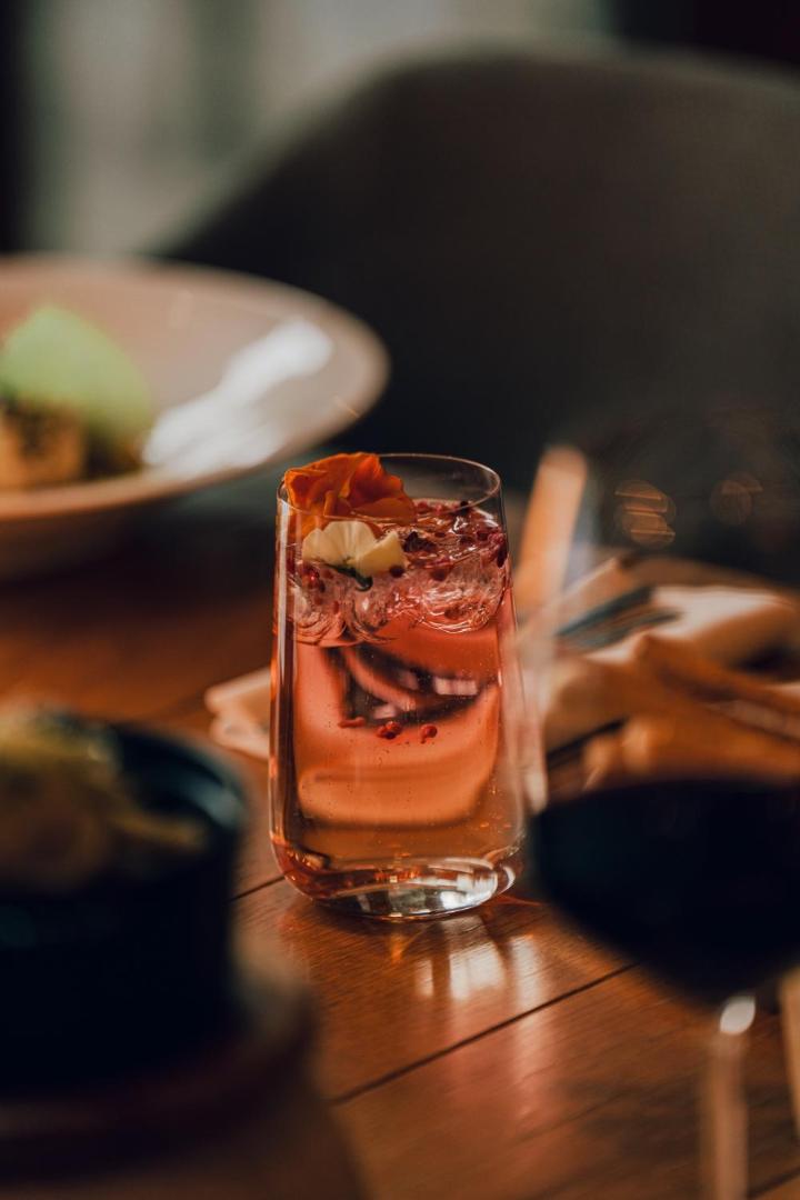 Aethos Monterosa Aethos Monterosa