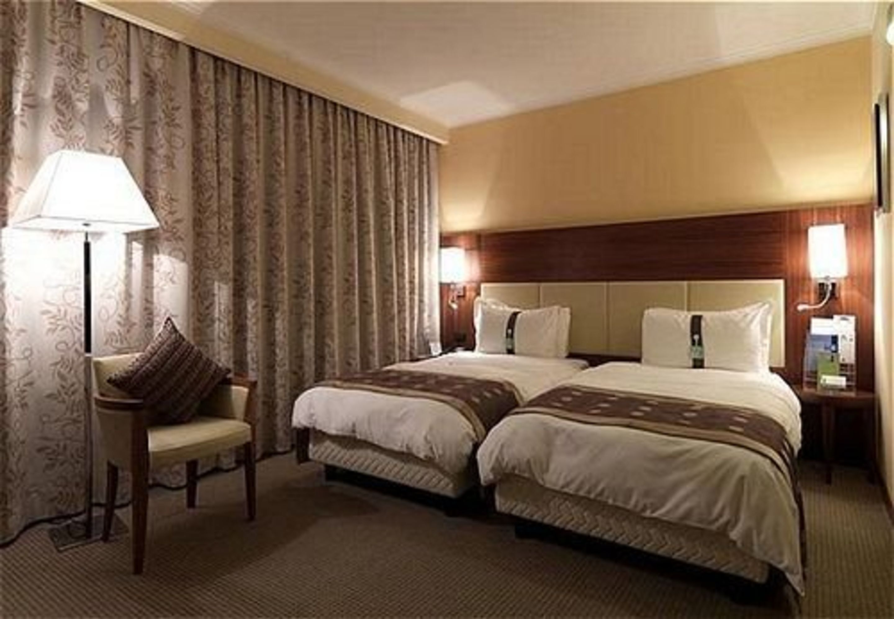 Holiday Inn Salerno - Cava de' Tirreni Holiday Inn Salerno - Cava de' Tirreni