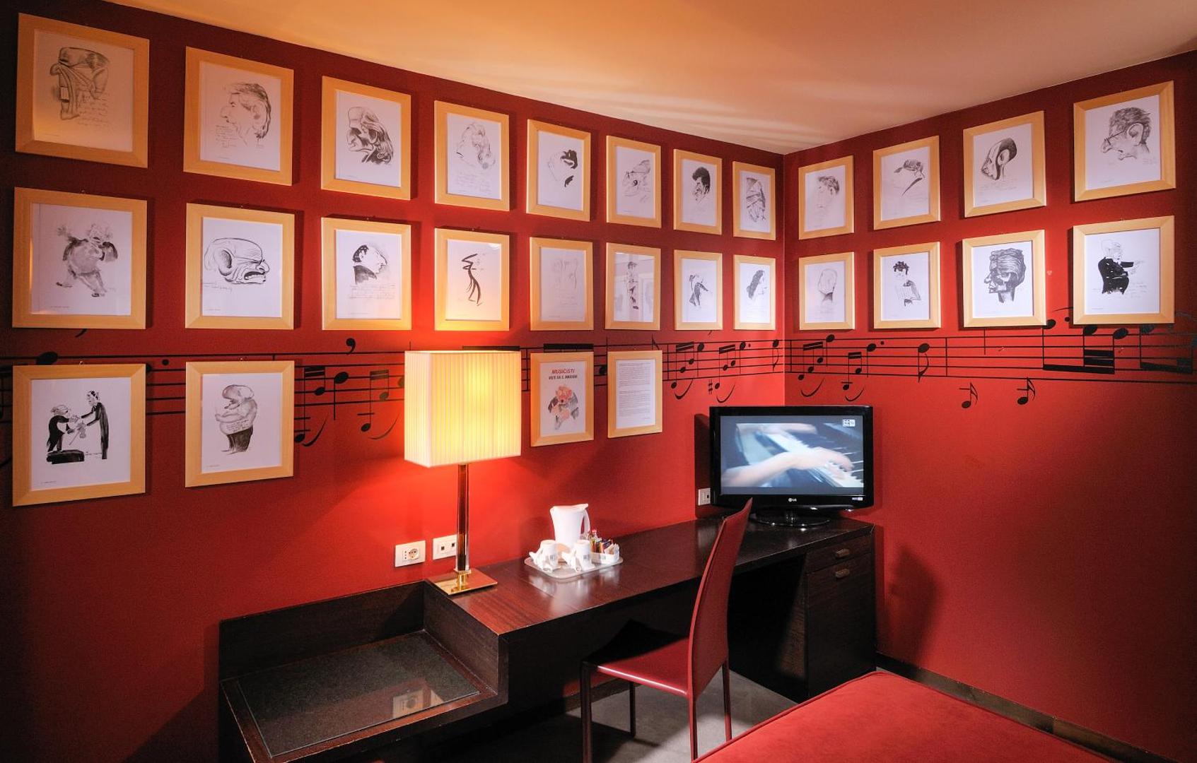 Phi Bologna Hotel & Apartments Phi Bologna Hotel & Apartments