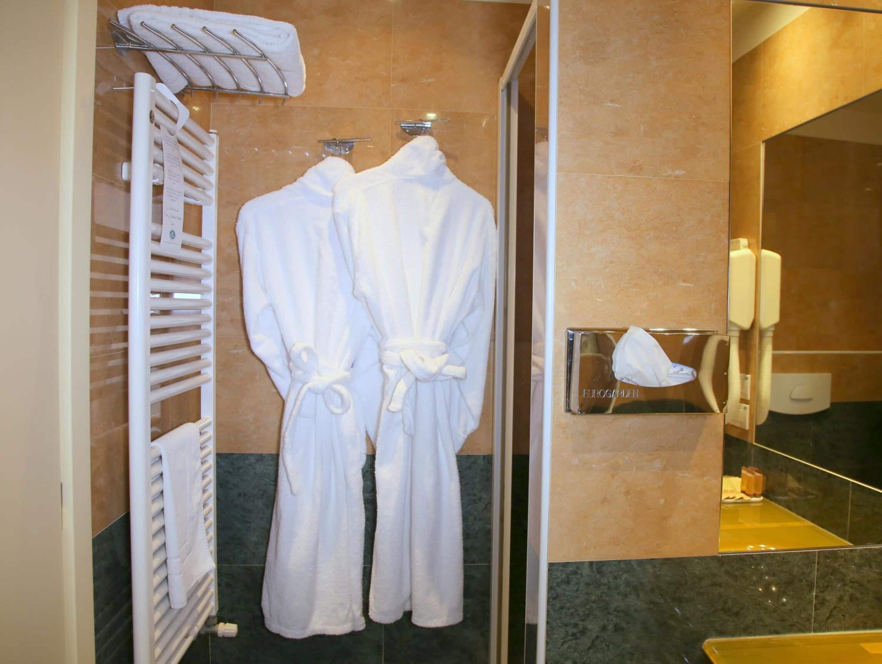 Phi Hotel Emilia Phi Hotel Emilia