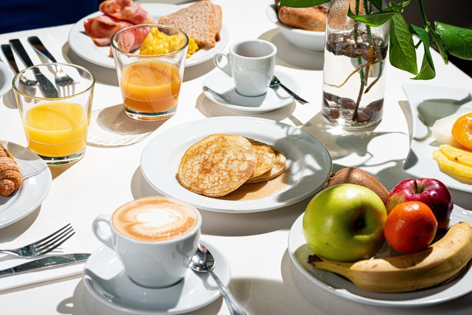 Phi Hotel Emilia Phi Hotel Emilia