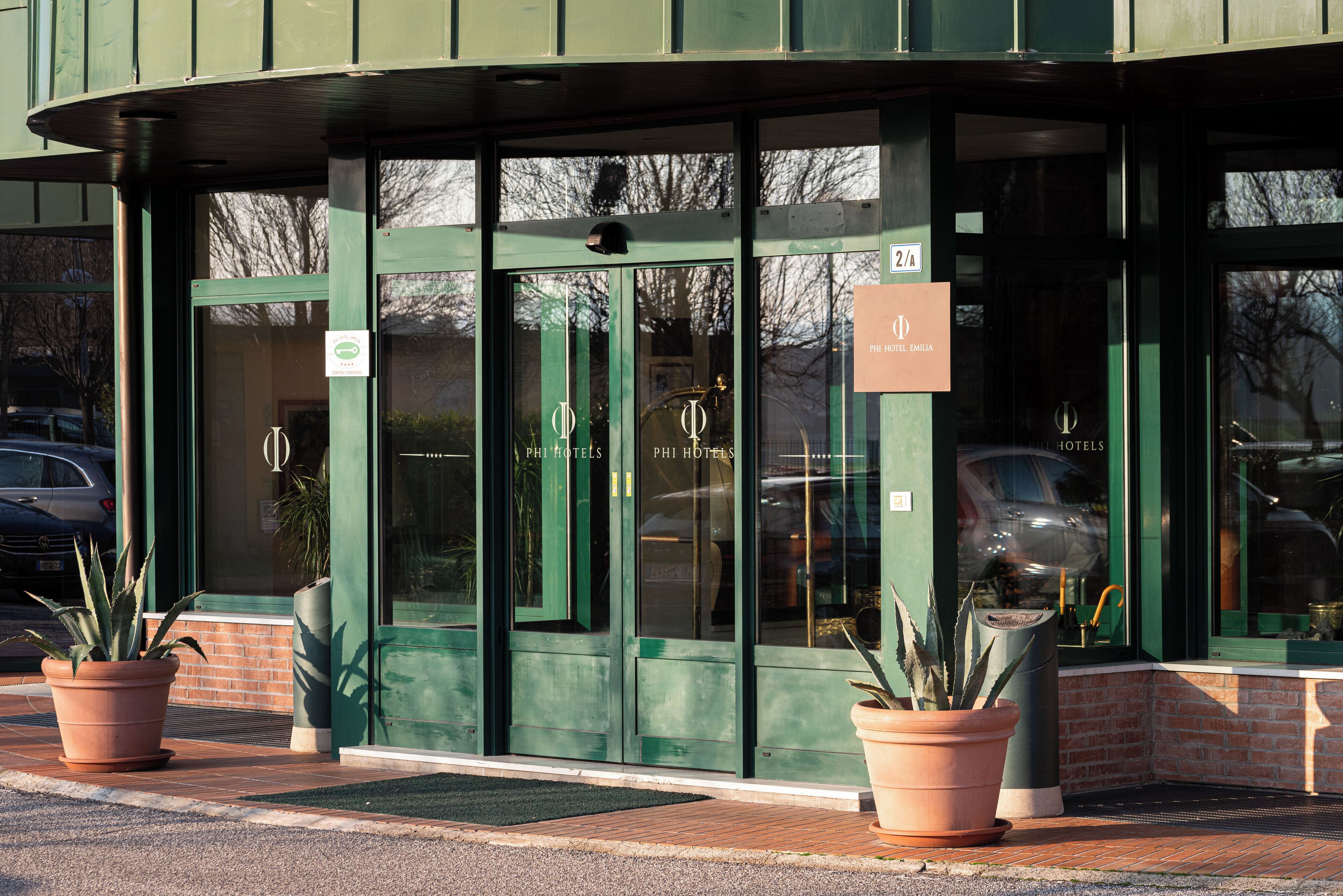 Phi Hotel Emilia Phi Hotel Emilia