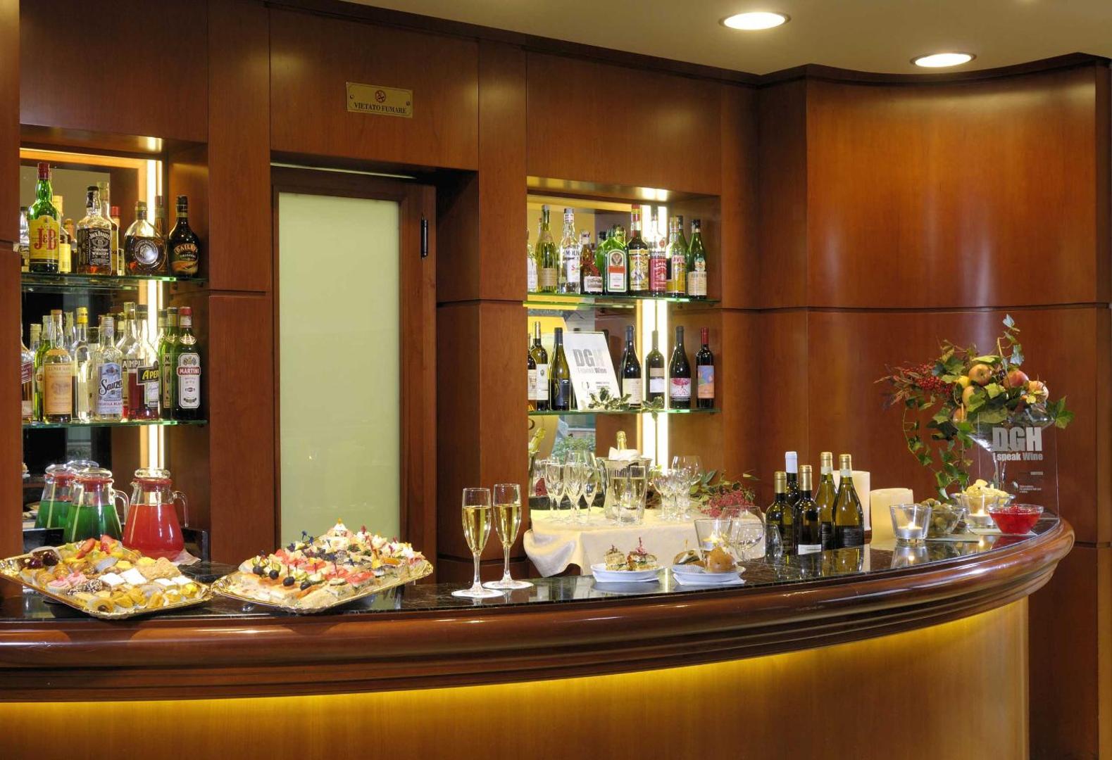 Phi Hotel Emilia Phi Hotel Emilia