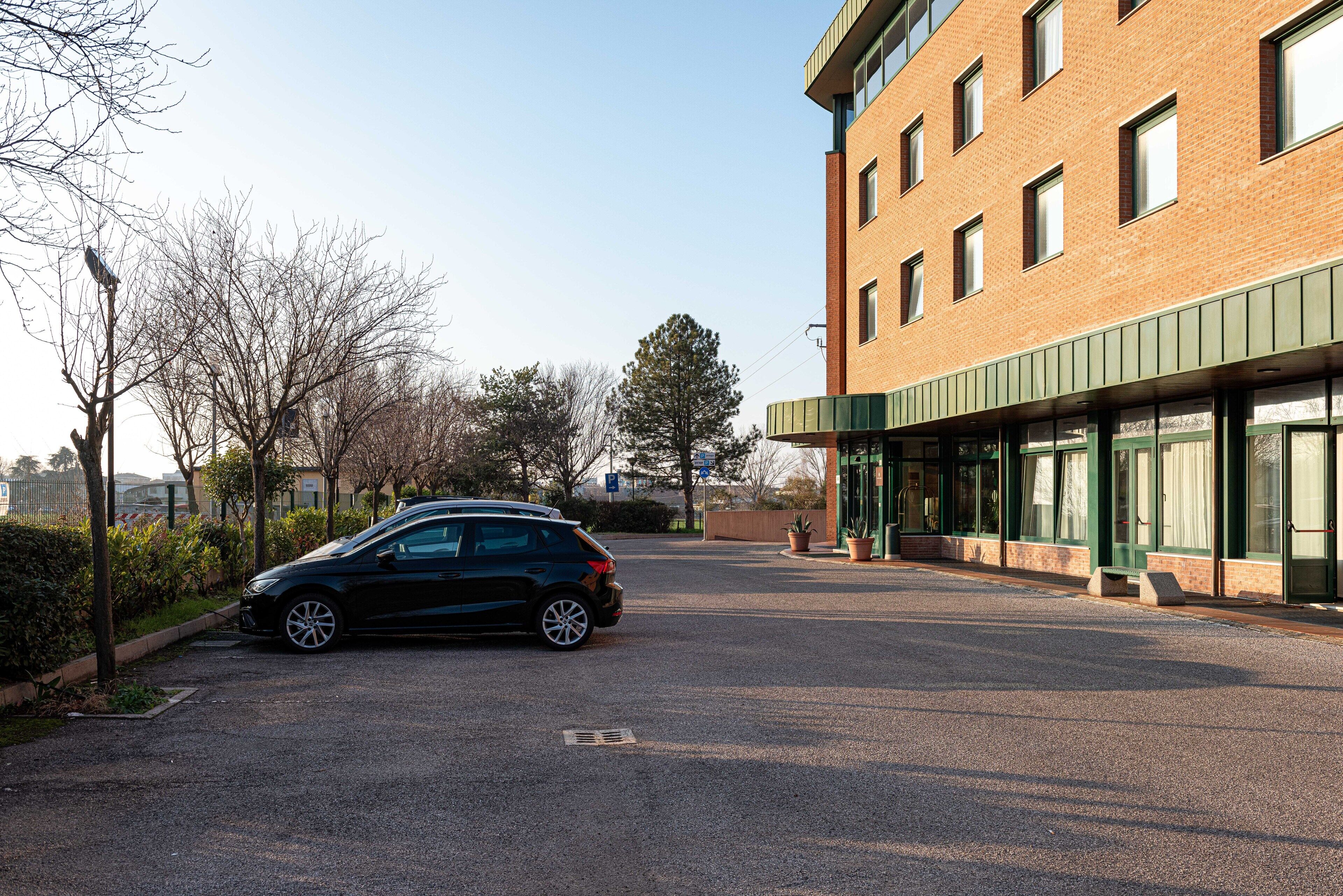 Phi Hotel Emilia Phi Hotel Emilia