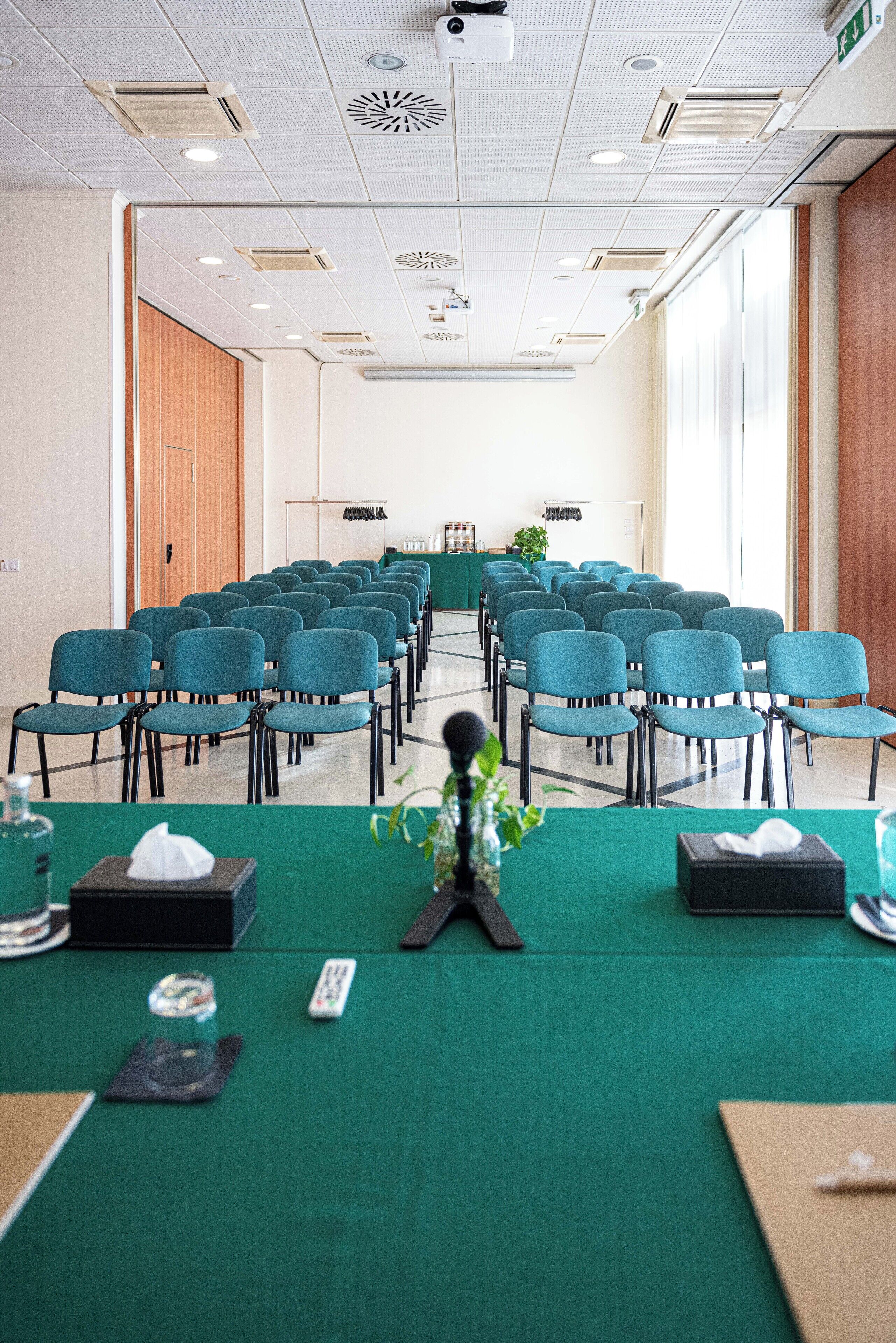 Phi Hotel Emilia Phi Hotel Emilia