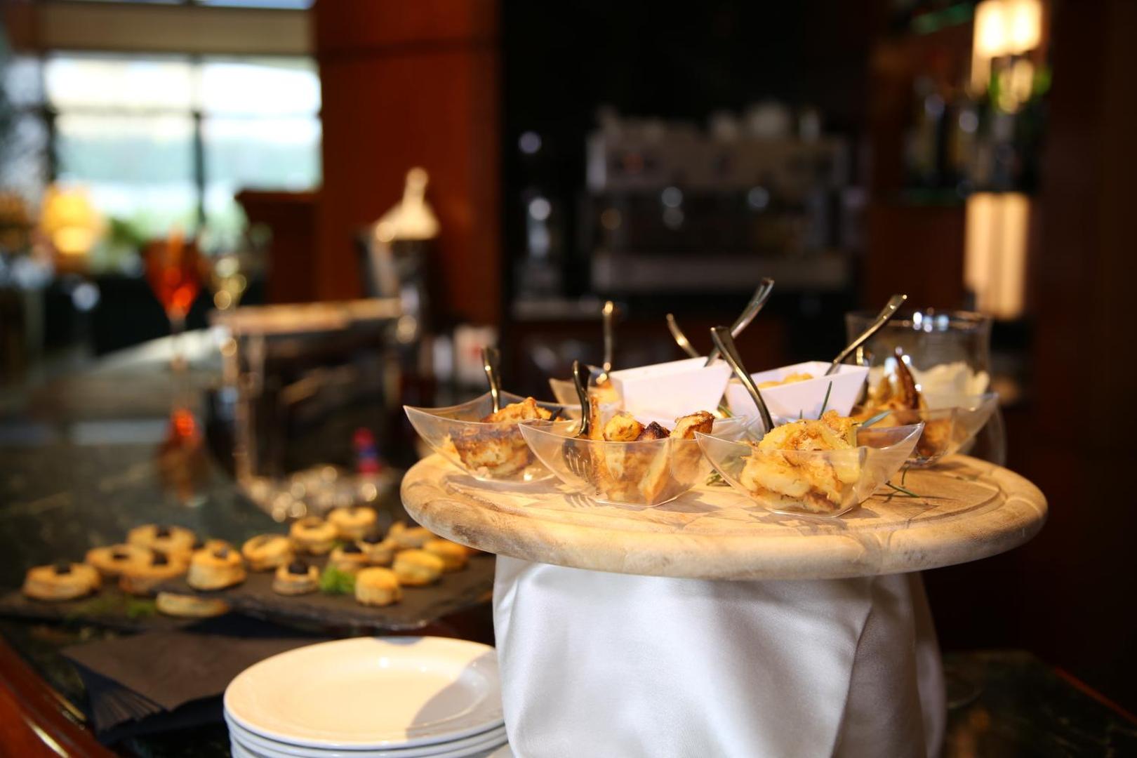 Phi Hotel Emilia Phi Hotel Emilia