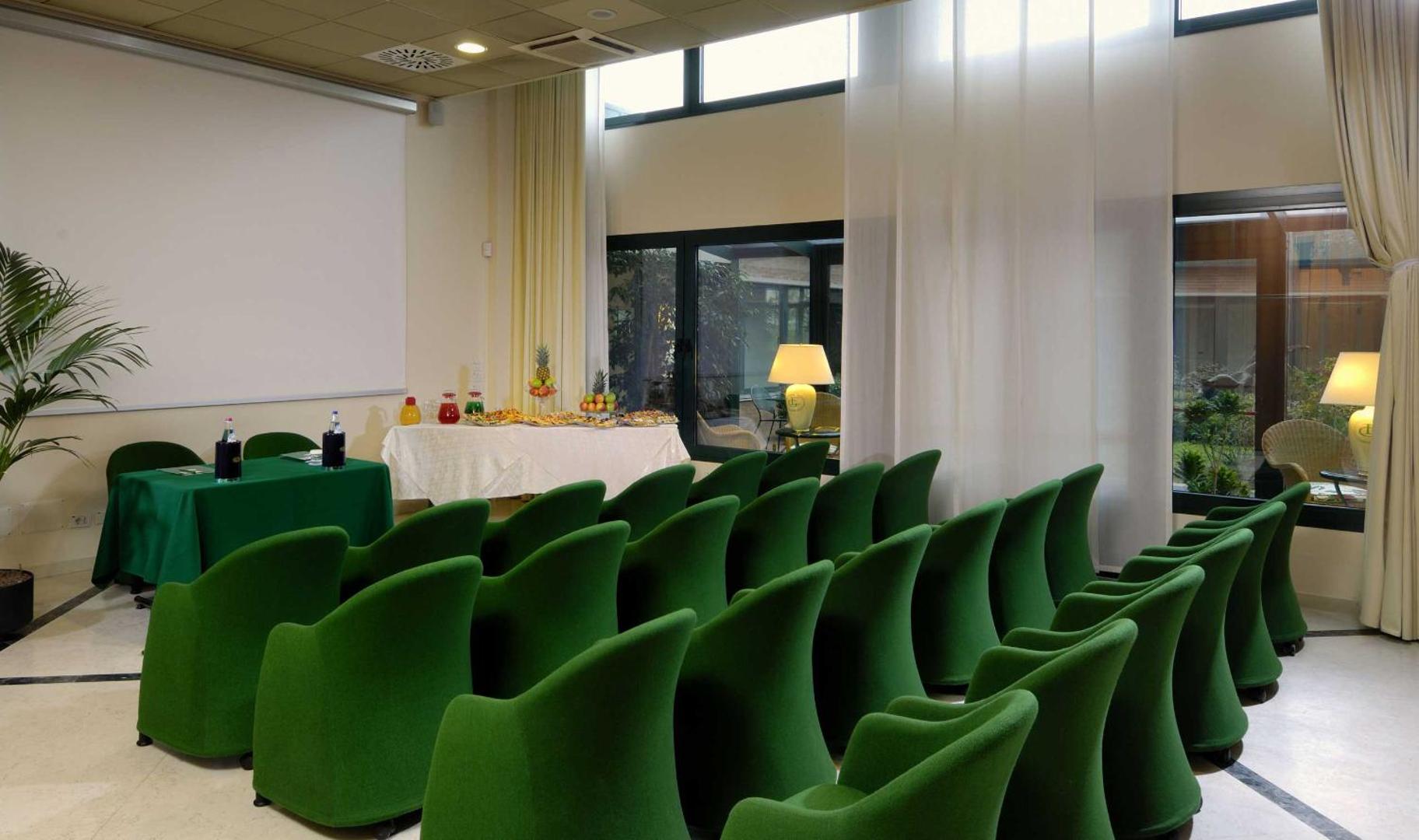 Phi Hotel Emilia Phi Hotel Emilia