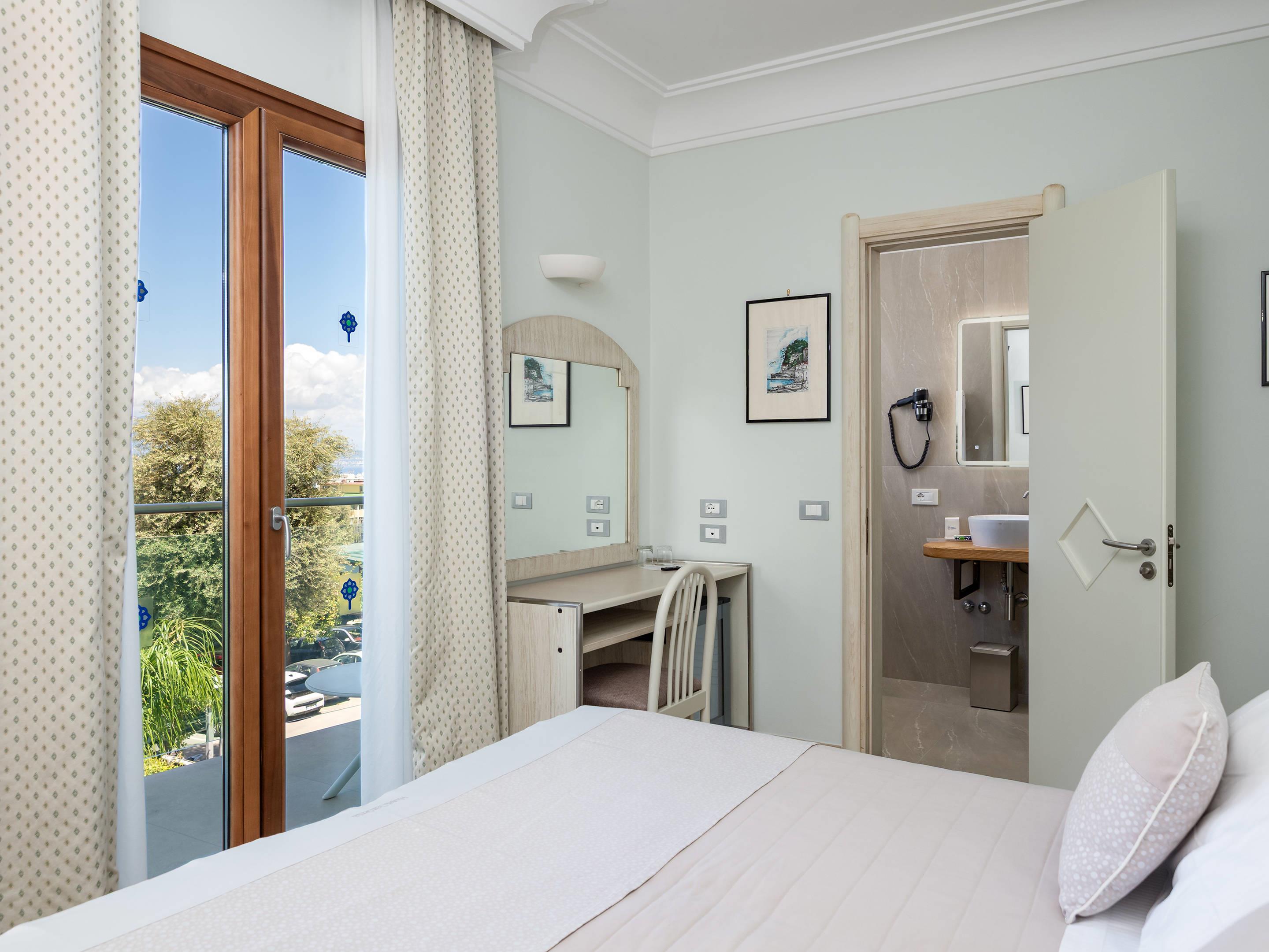 Comfort Hotel Gardenia Sorrento Coast Comfort Hotel Gardenia Sorrento Coast