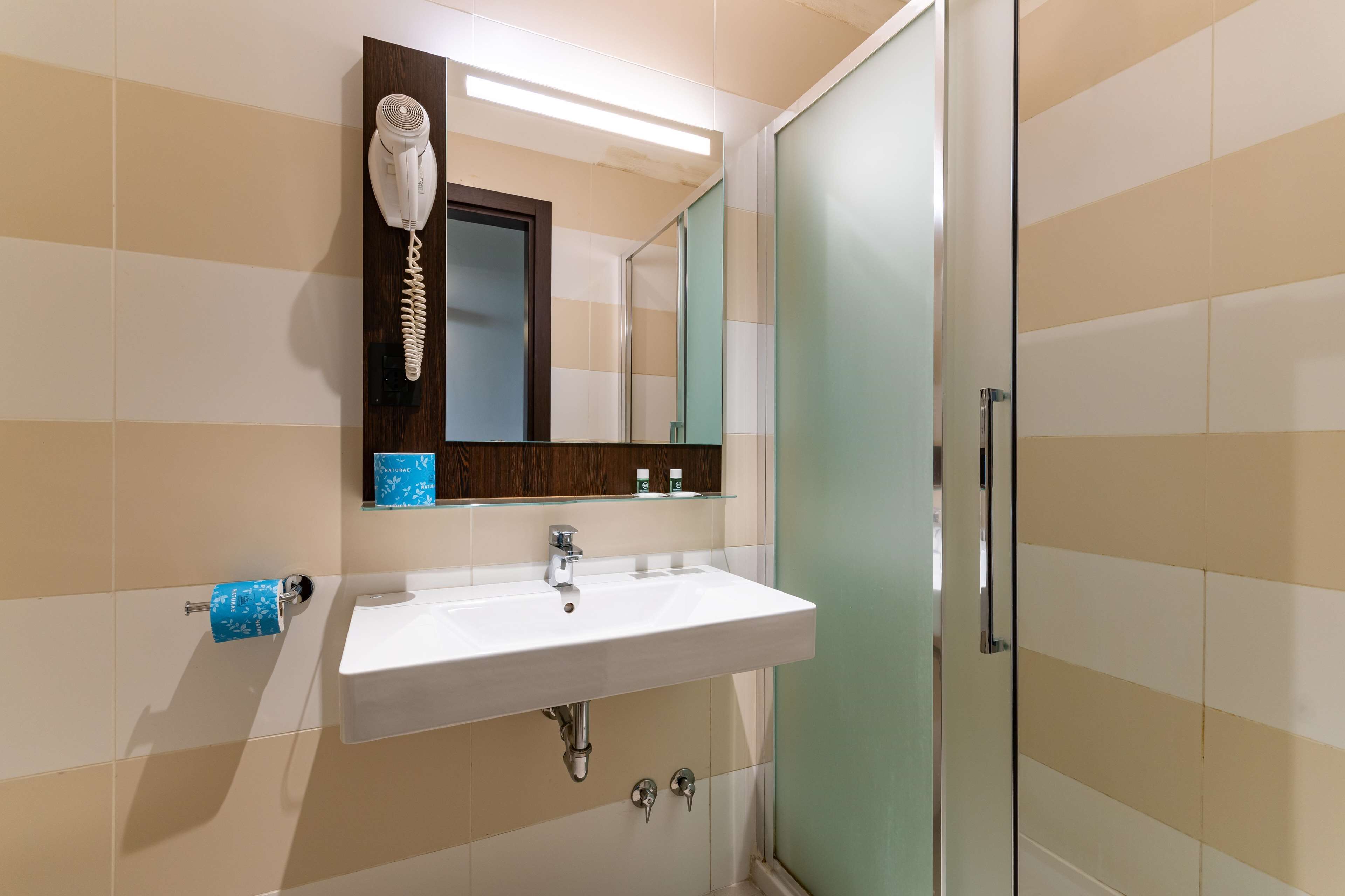 B&B HOTEL Genova Principe B&B HOTEL Genova Principe