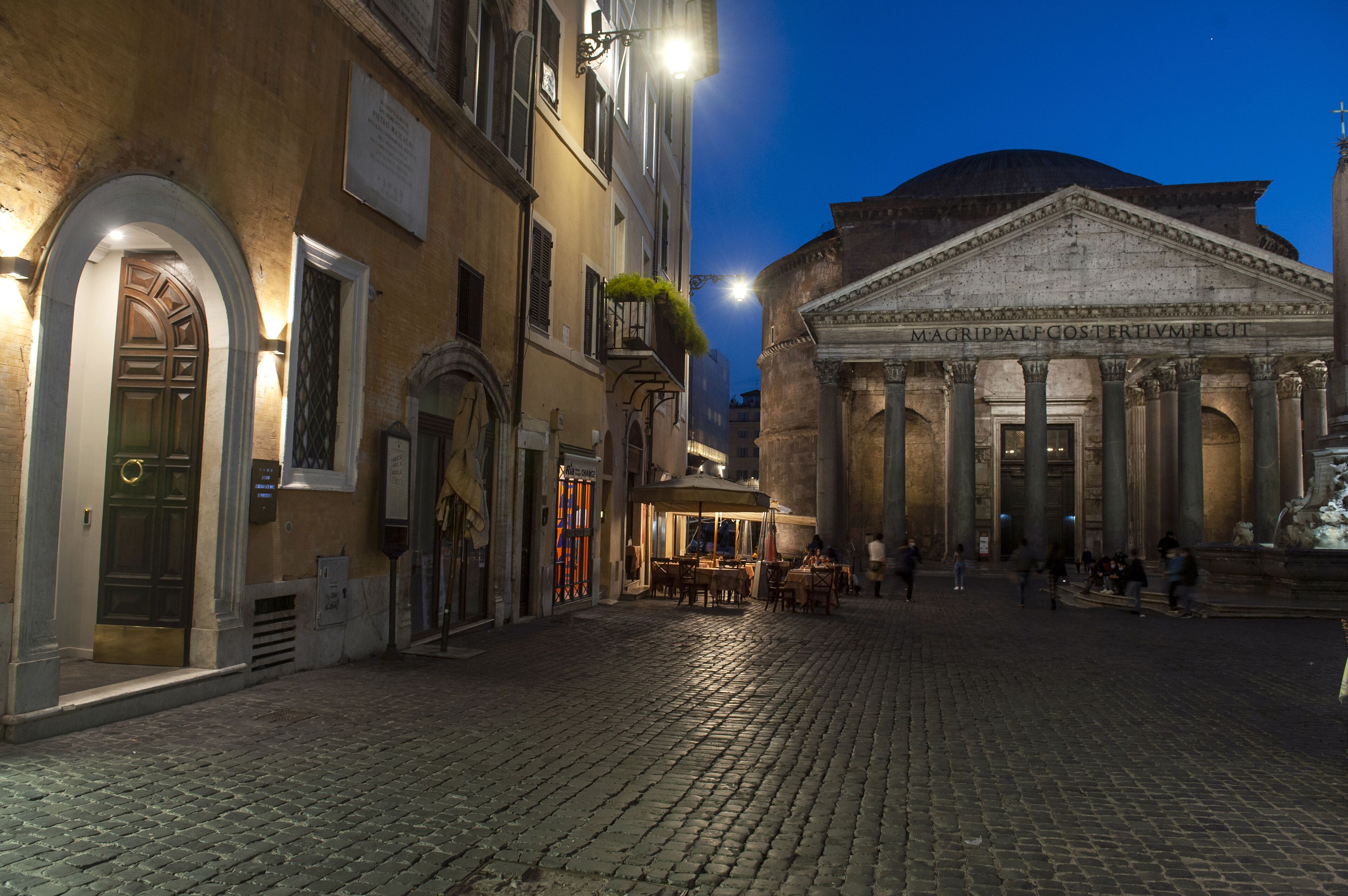 Antico Albergo del Sole al Pantheon Antico Albergo del Sole al Pantheon