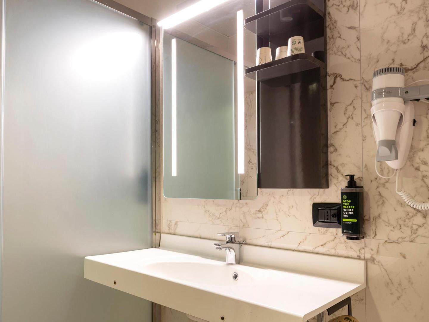 B&B Hotel Roma Trastevere B&B Hotel Roma Trastevere