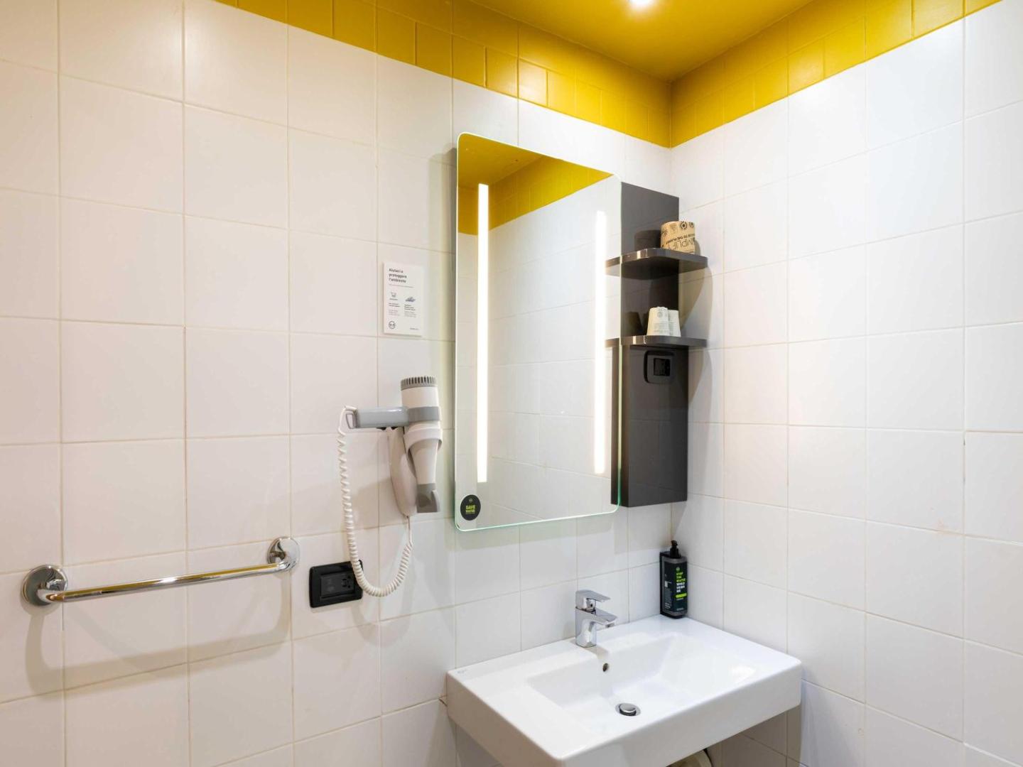 B&B HOTEL Roma Tuscolana San Giovanni B&B HOTEL Roma Tuscolana San Giovanni