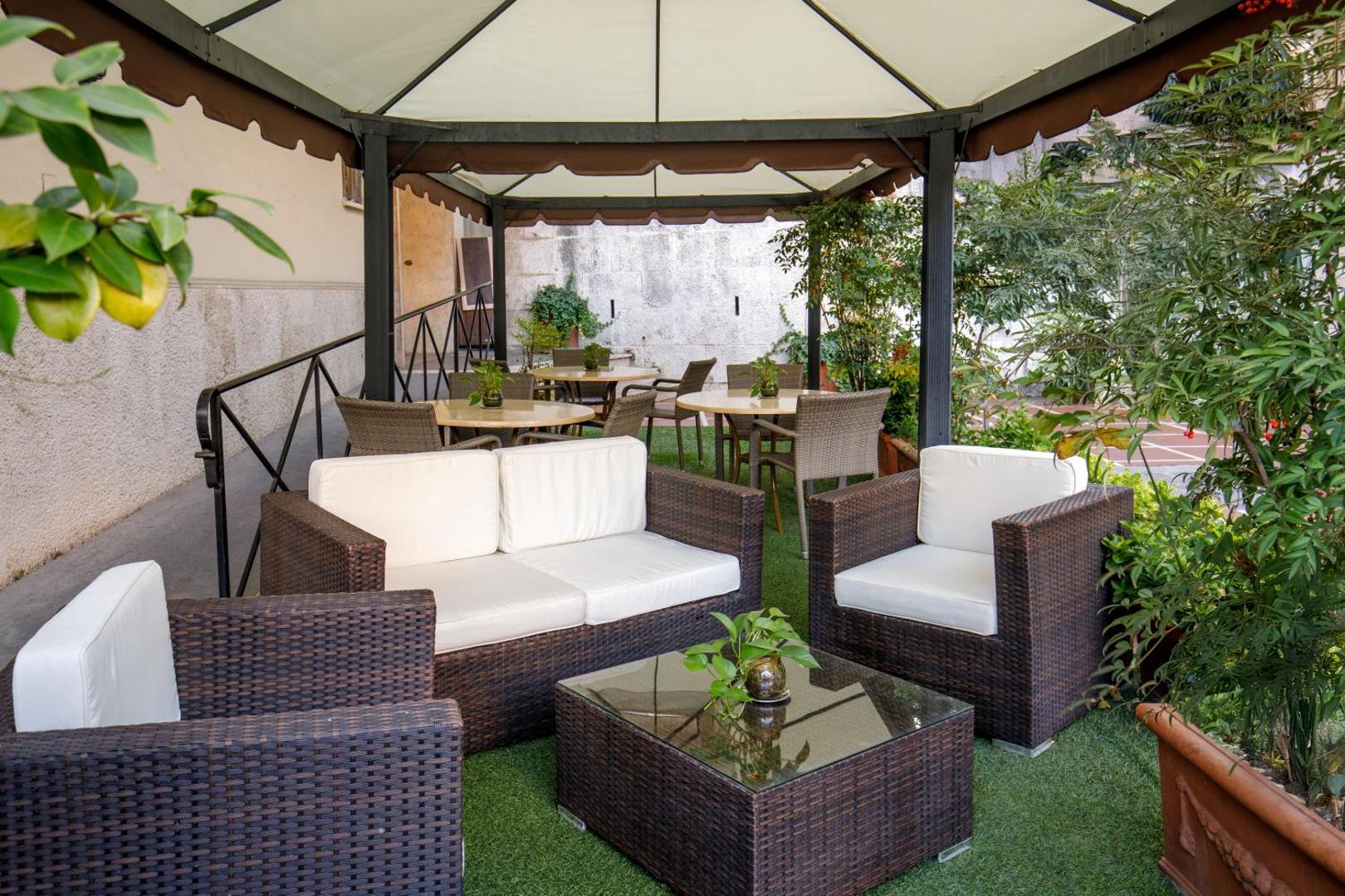 Hotel Santa Costanza Hotel Santa Costanza