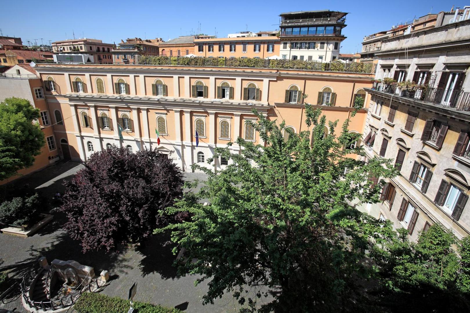 Trianon Residence Borgo Pio Trianon Residence Borgo Pio