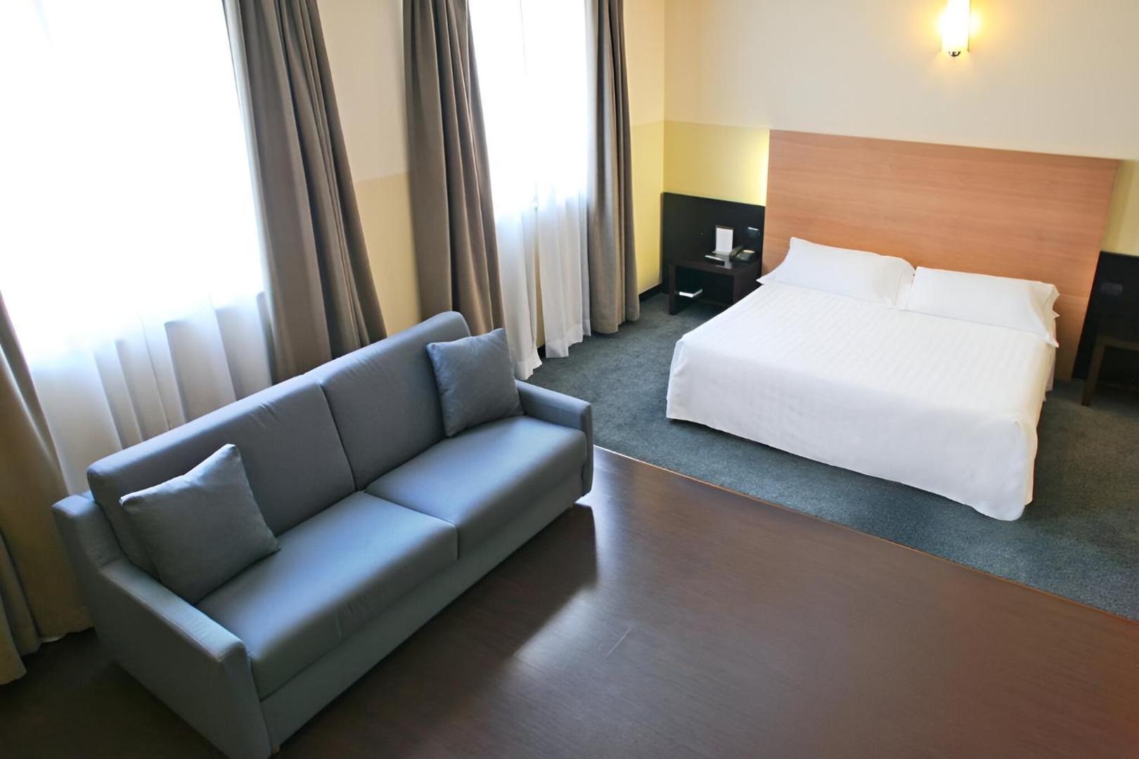 B&B HOTEL Milano Cologno Studios B&B HOTEL Milano Cologno Studios