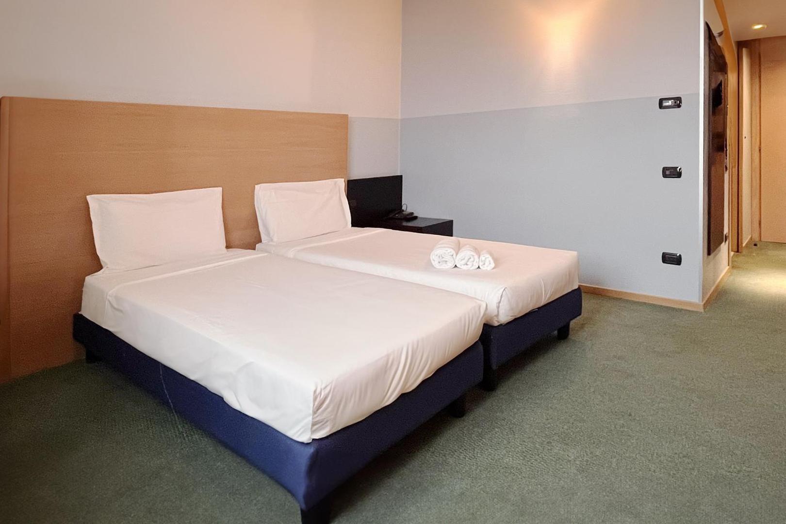 B&B HOTEL Milano Cologno Studios B&B HOTEL Milano Cologno Studios