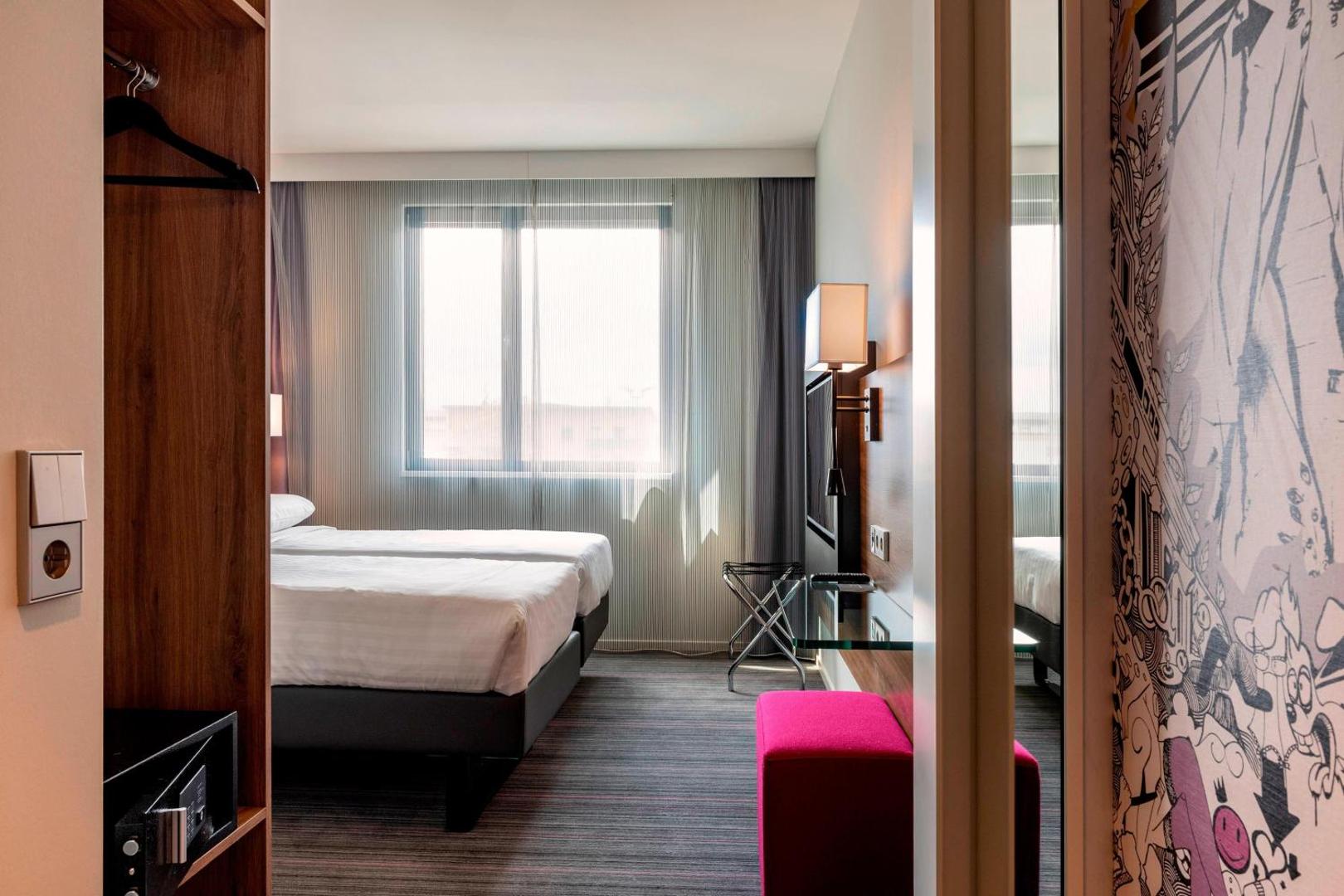 Moxy Milan Linate Airport Moxy Milan Linate Airport