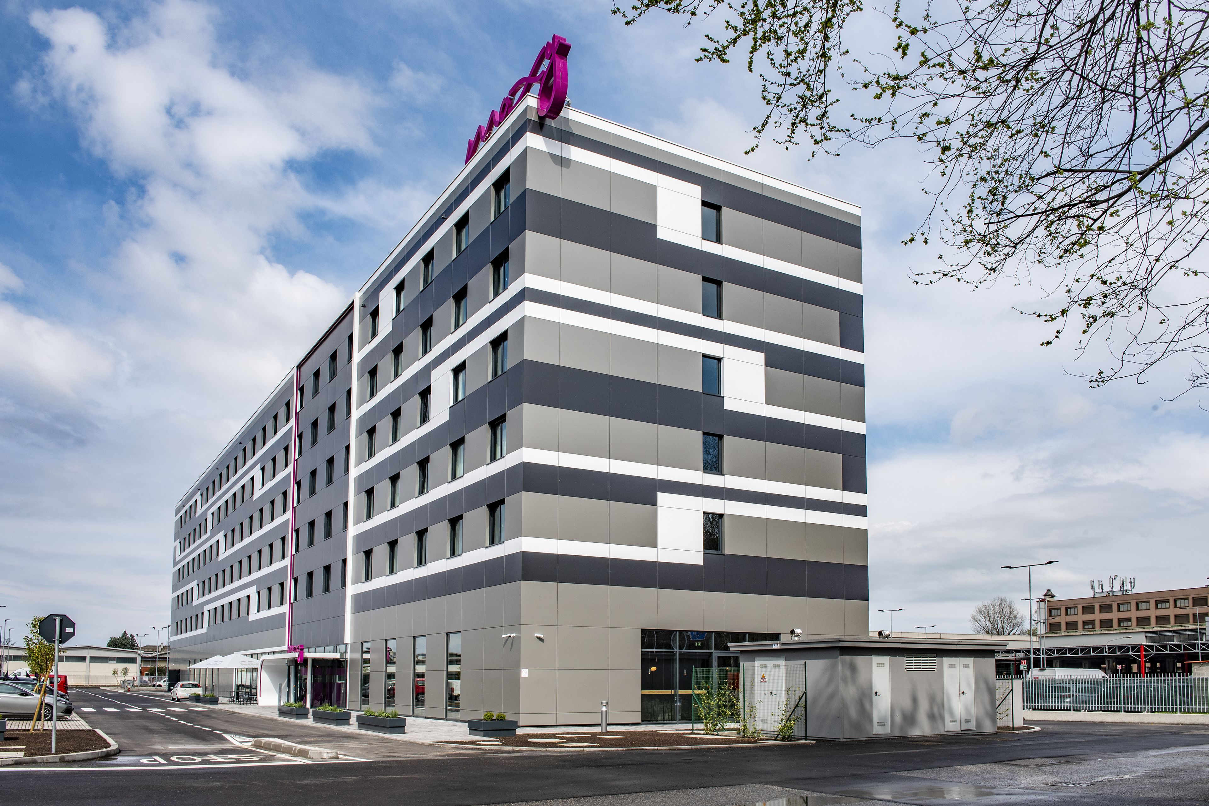 Moxy Milan Linate Airport Moxy Milan Linate Airport
