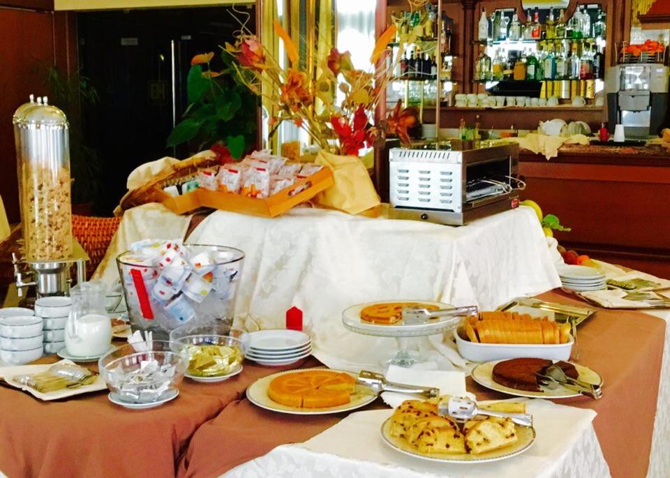 Grazia Deledda Grazia Deledda