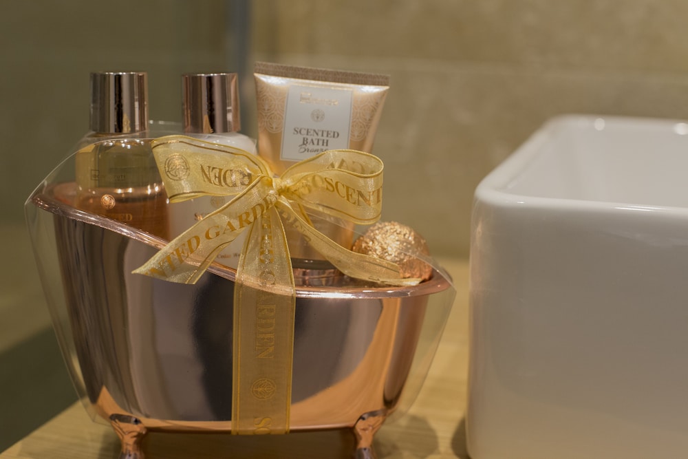 The Mansion of Heroes