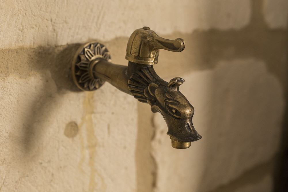 The Mansion of Heroes