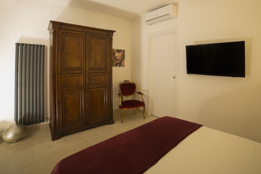 The Mansion of Heroes