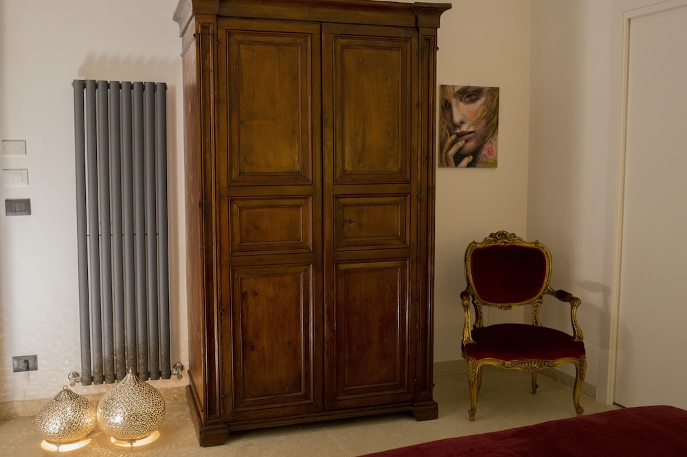 The Mansion of Heroes