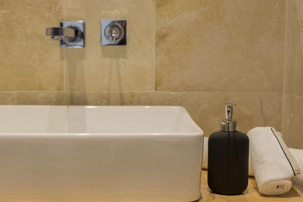 The Mansion of Heroes