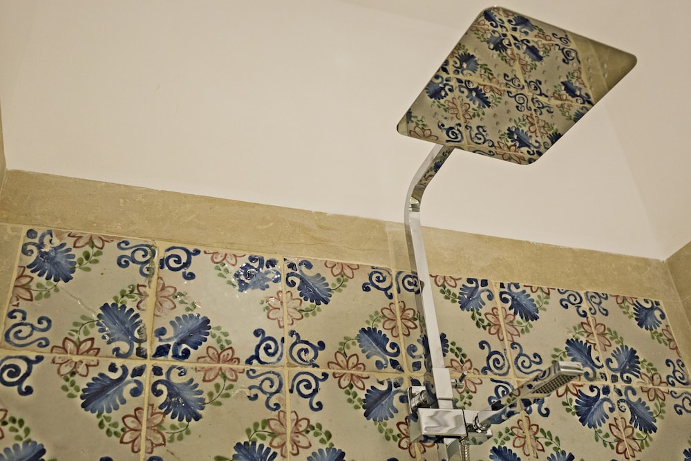 The Mansion of Heroes