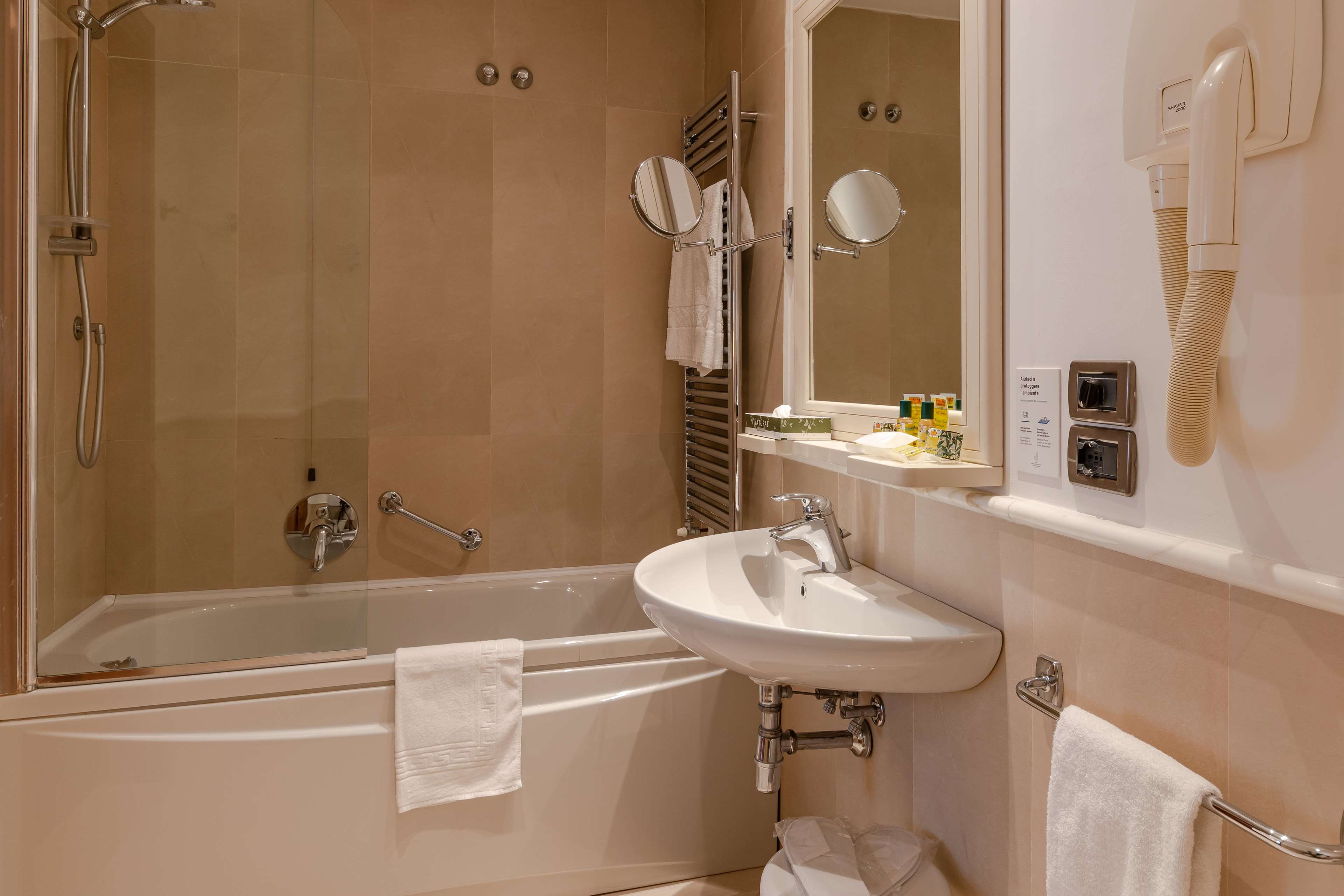 B&B HOTEL Firenze Pitti Palace al Ponte Vecchio B&B HOTEL Firenze Pitti Palace al Ponte Vecchio