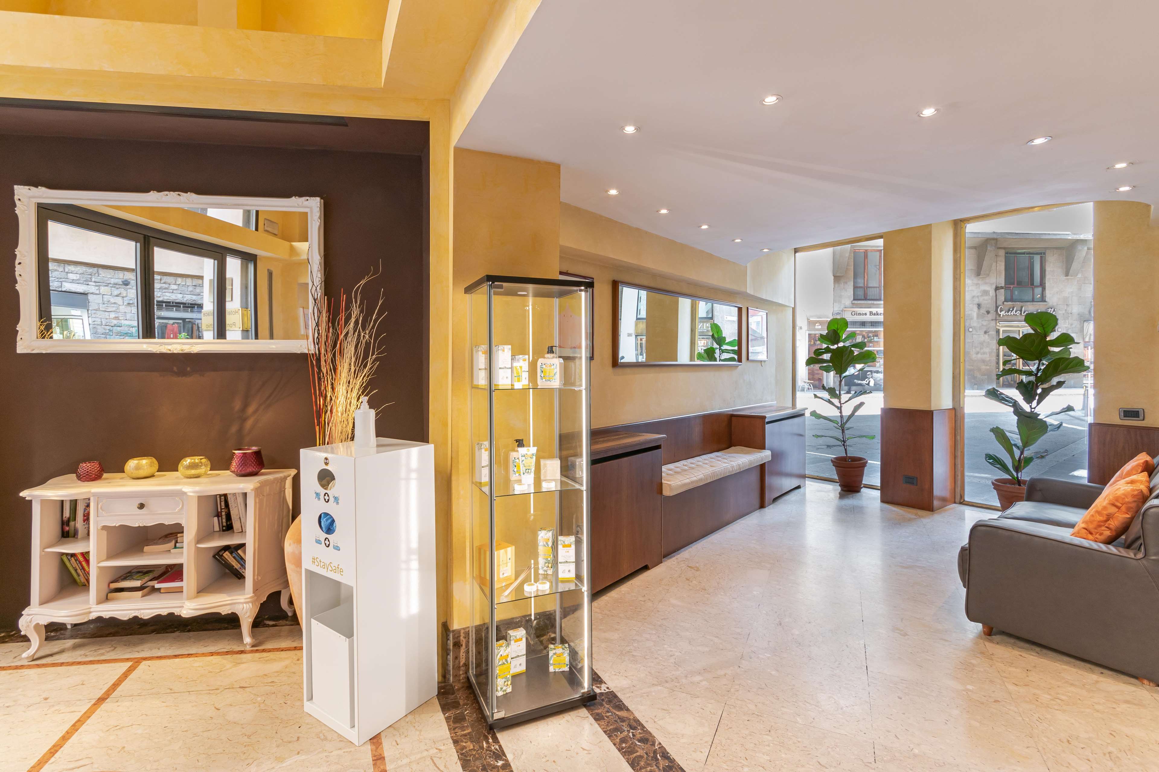 B&B HOTEL Firenze Pitti Palace al Ponte Vecchio B&B HOTEL Firenze Pitti Palace al Ponte Vecchio