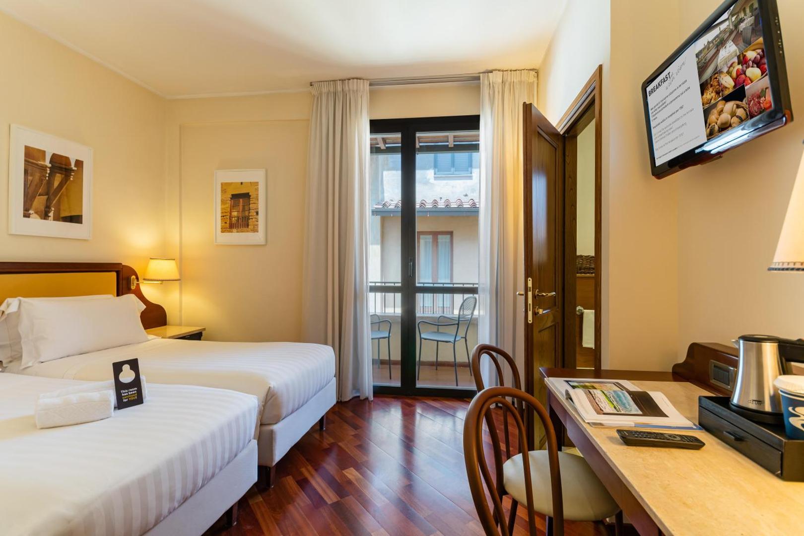 B&B HOTEL Firenze Pitti Palace al Ponte Vecchio B&B HOTEL Firenze Pitti Palace al Ponte Vecchio