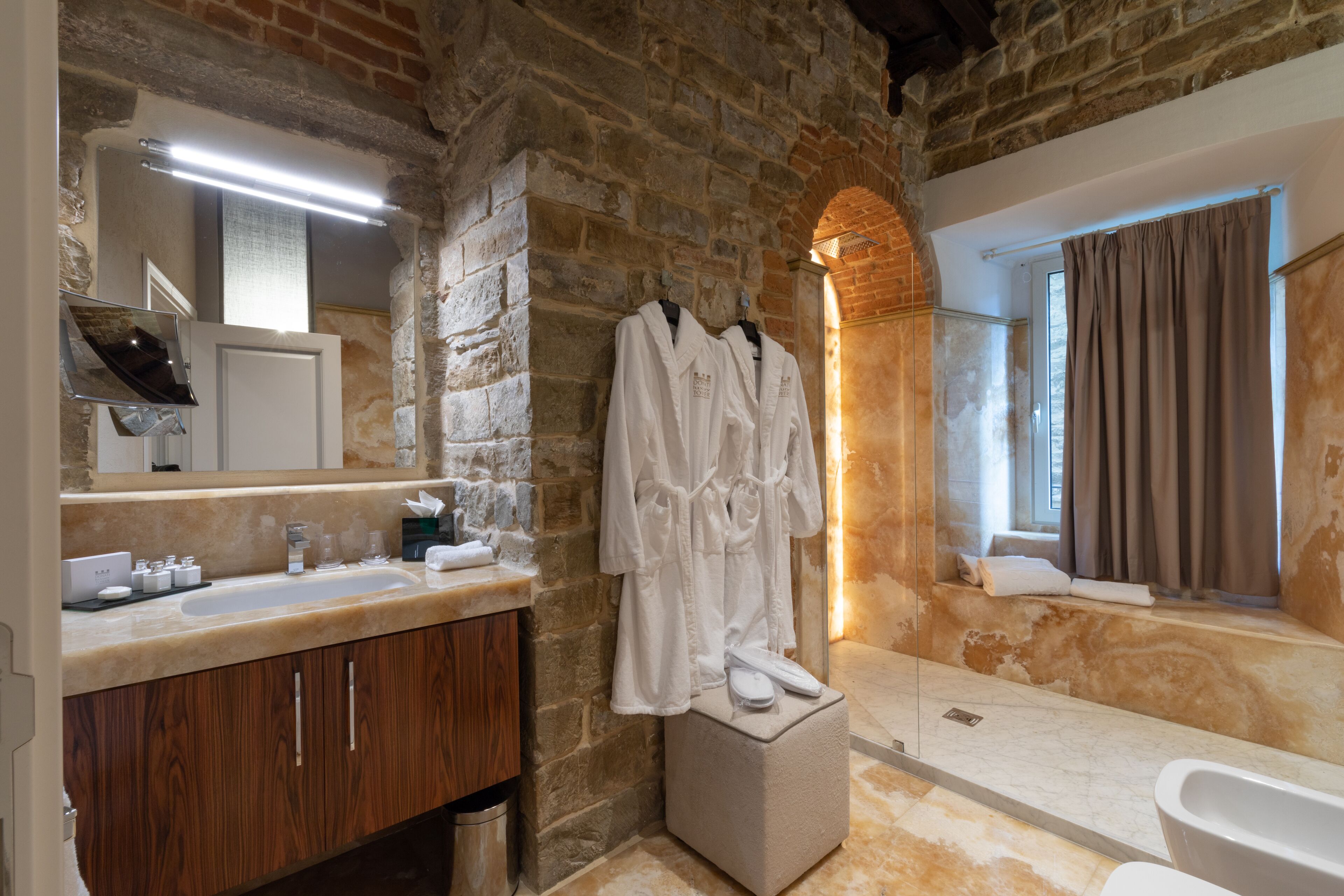 Donati Luxury Tower Donati Luxury Tower