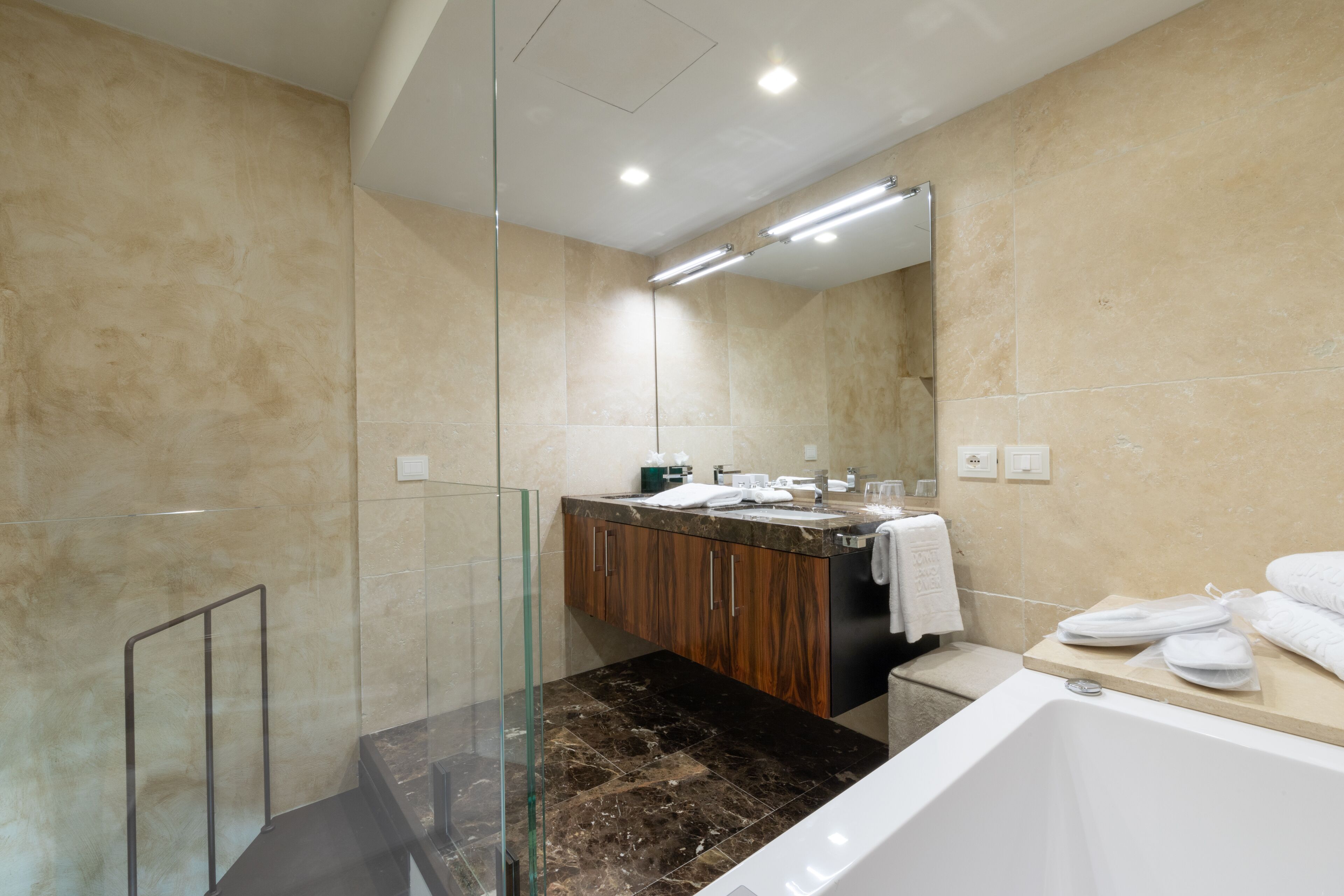 Donati Luxury Tower Donati Luxury Tower