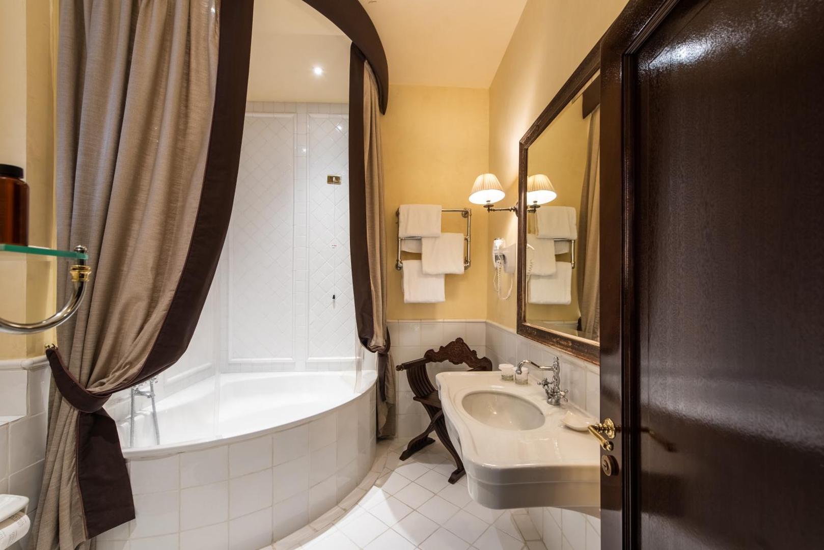 Grand Hotel Baglioni Grand Hotel Baglioni