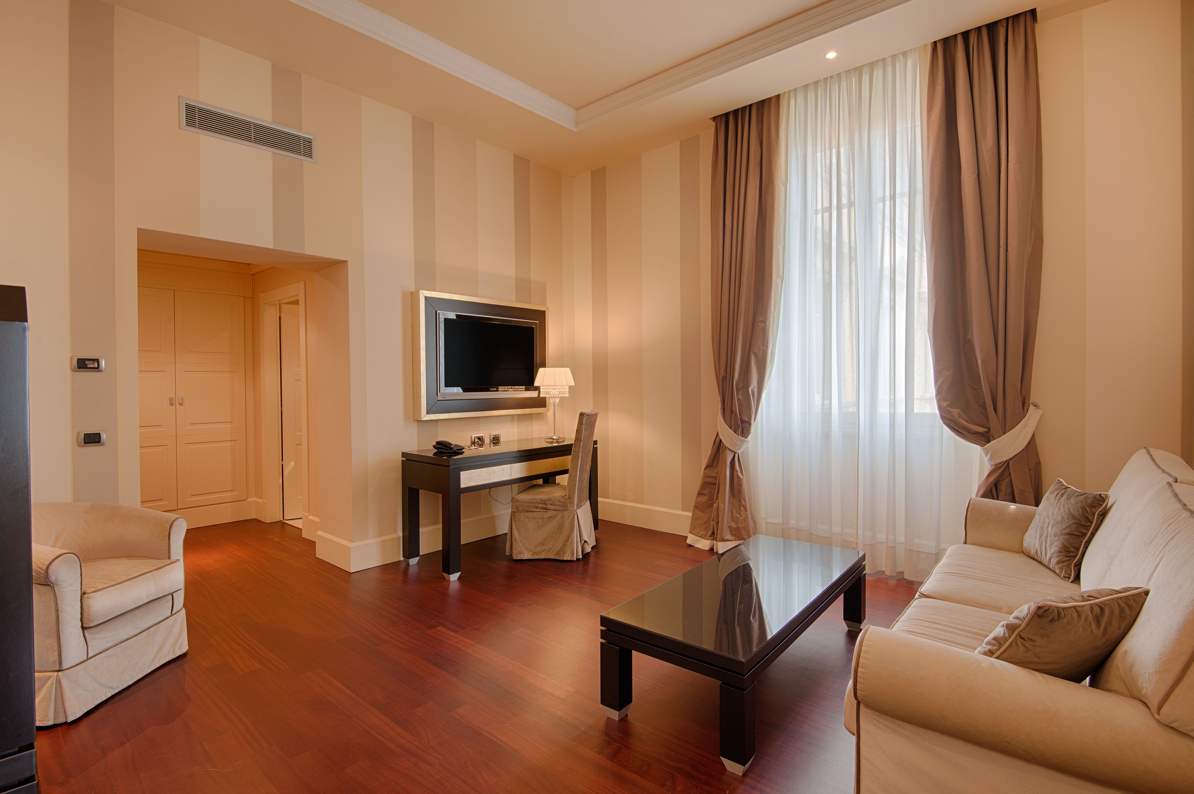 Grand Hotel Palazzo Livorno Grand Hotel Palazzo Livorno