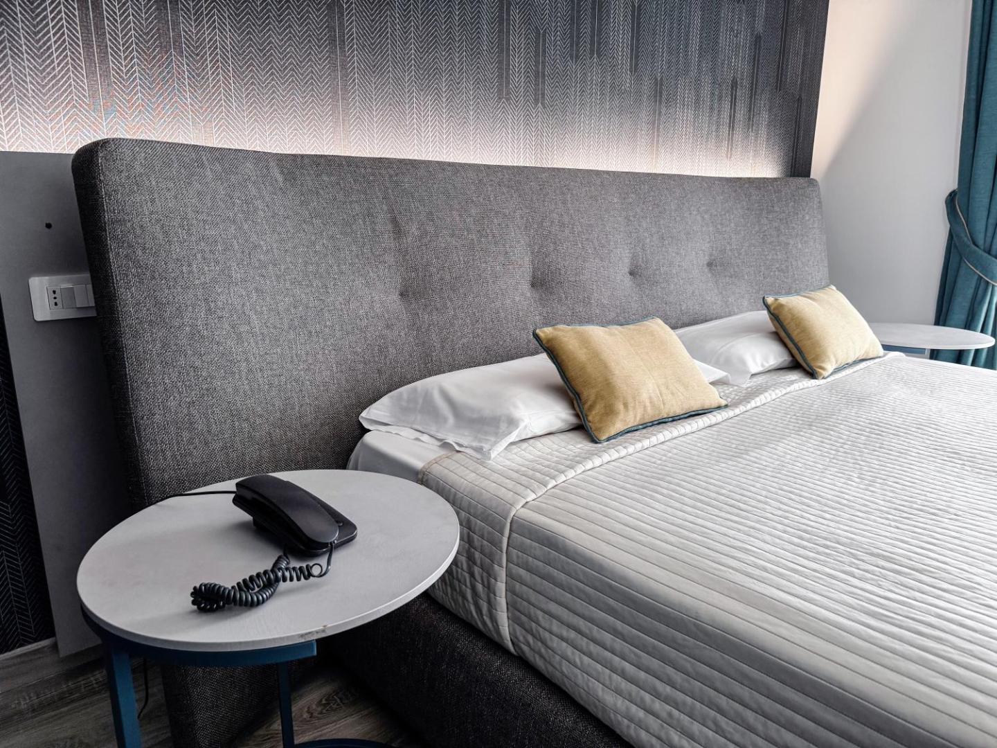 Mediterranea Hotel & Convention Center