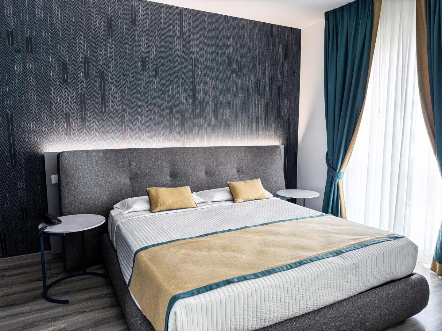 Mediterranea Hotel & Convention Center